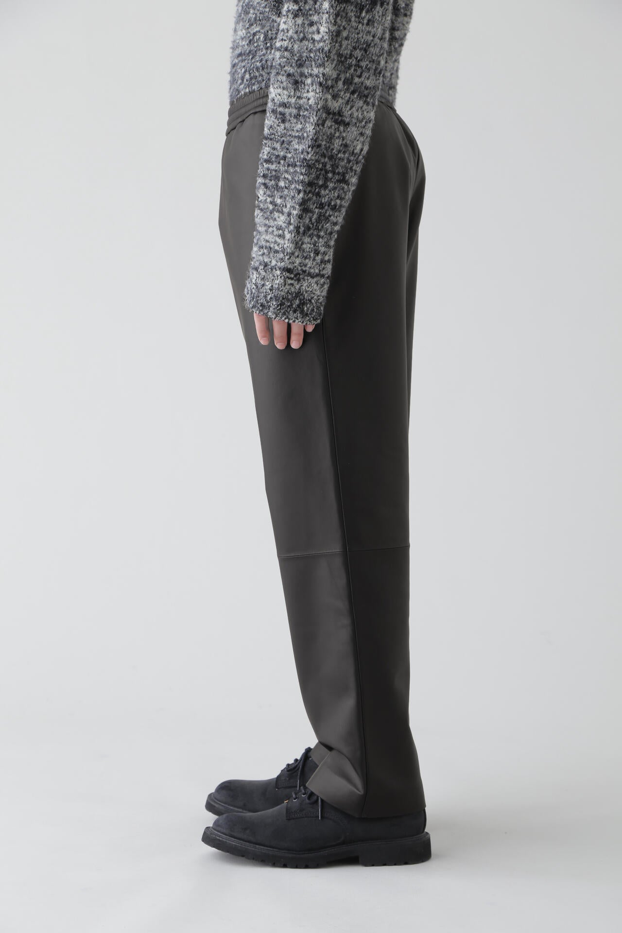 YLEVE / SHEEP LEATHER TR