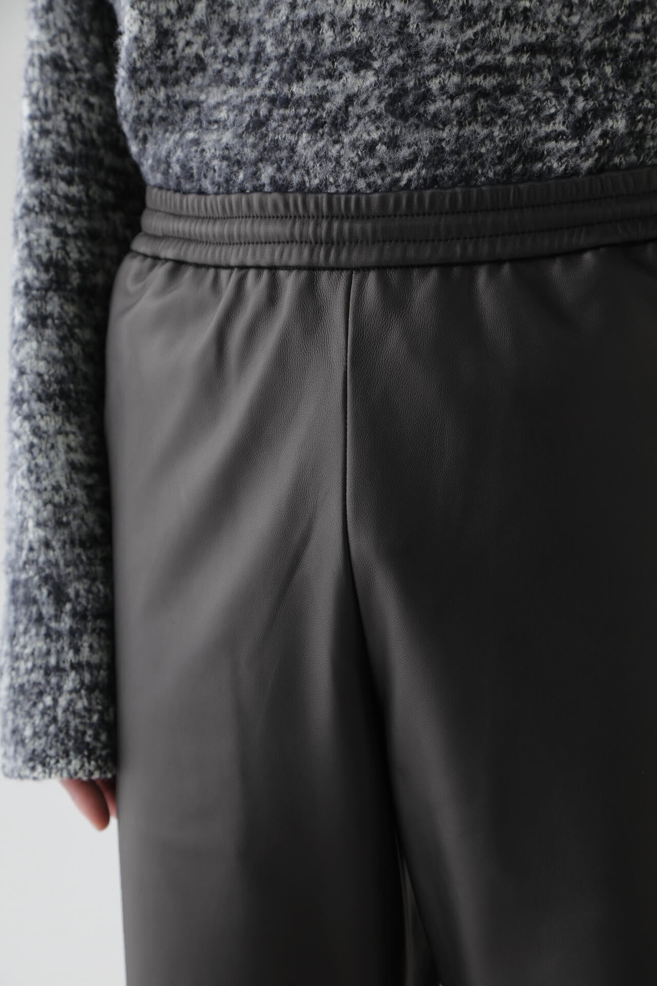 YLEVE / SHEEP LEATHER TR