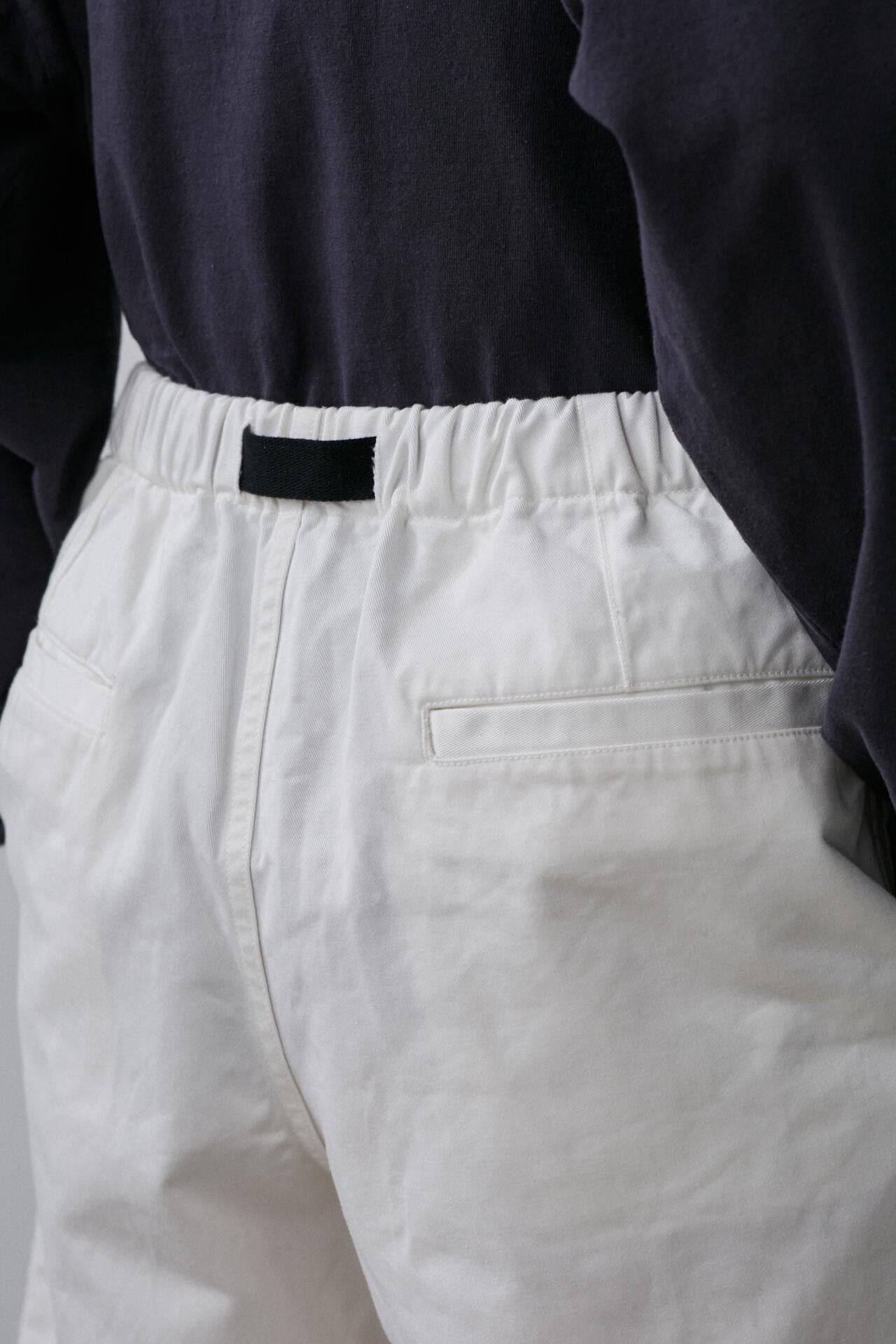 Y / ORGANIC COTTON CHINO SHORTS