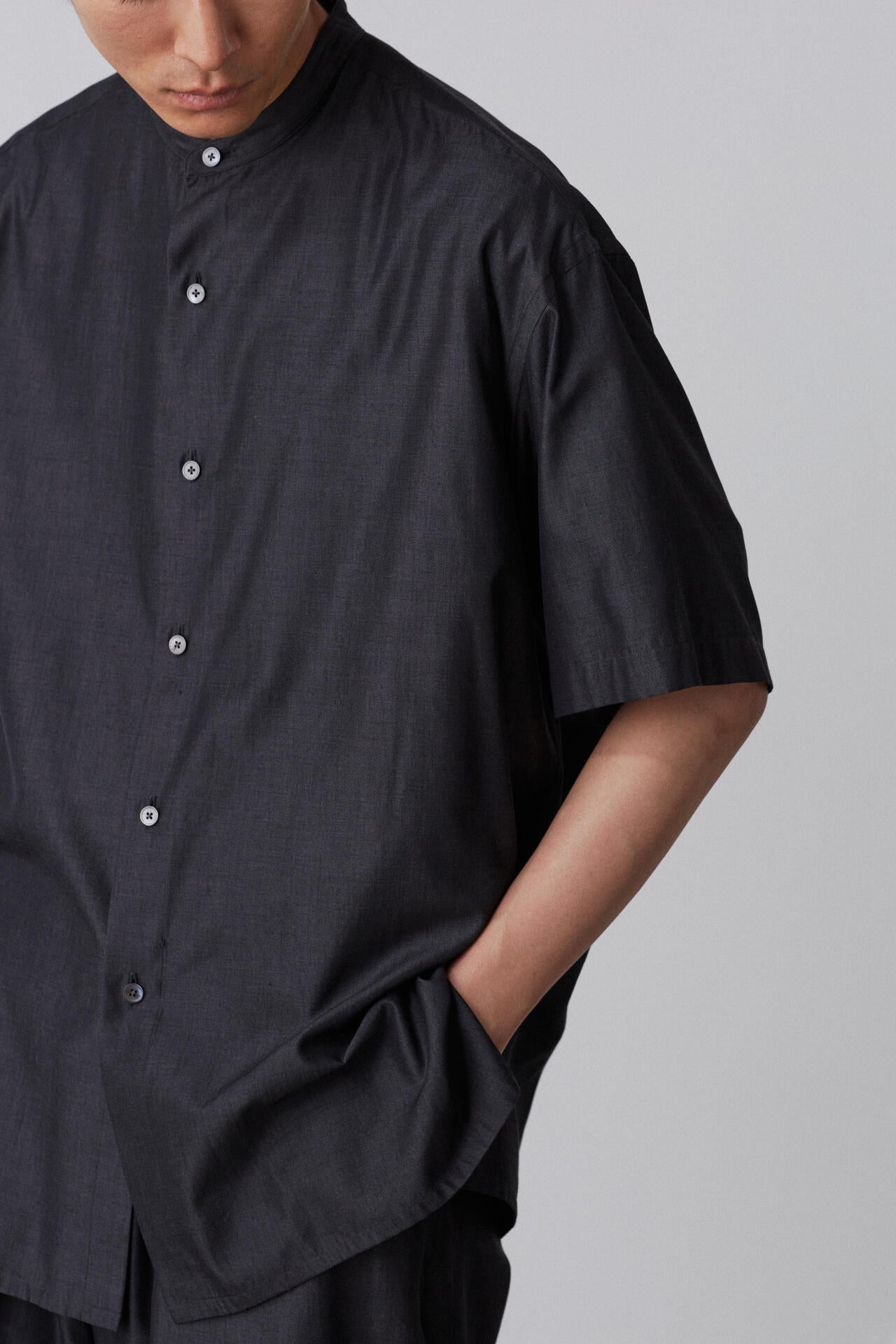 YLEVE / SILK CHAMBRAY SHIRT