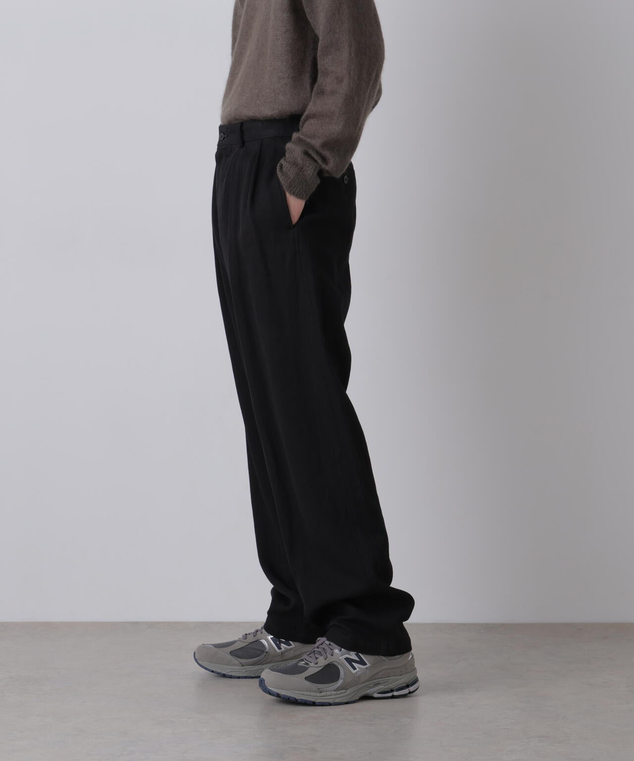 181cm C:84 W:70 H:91 着用サイズ:4