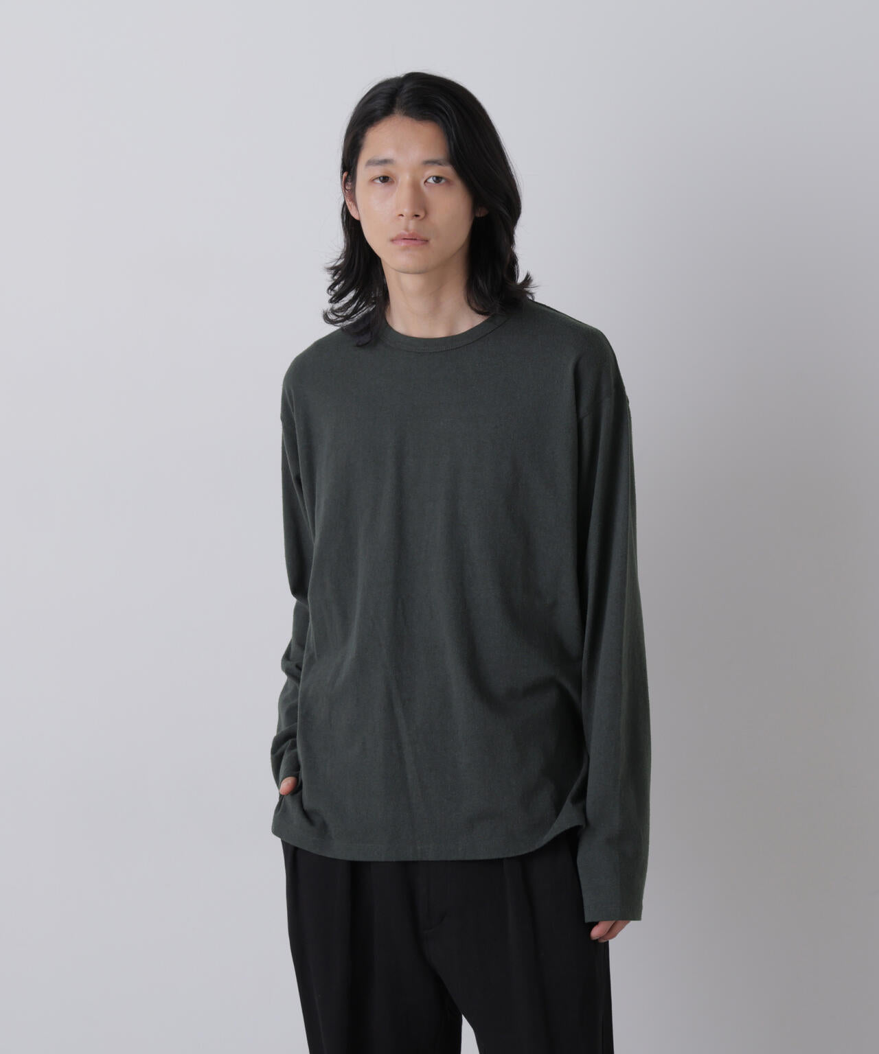 181cm C:84 W:70 H:91 着用サイズ:4