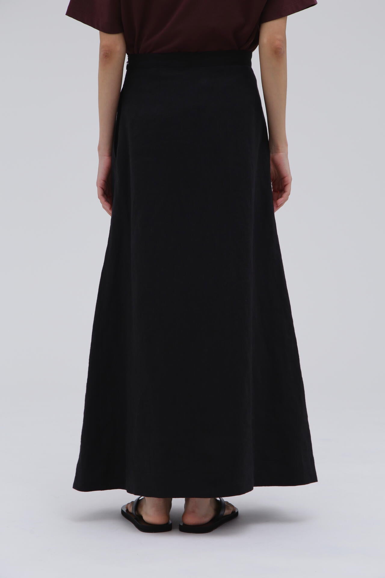 THE LIBRARY / LINEN SKIRT