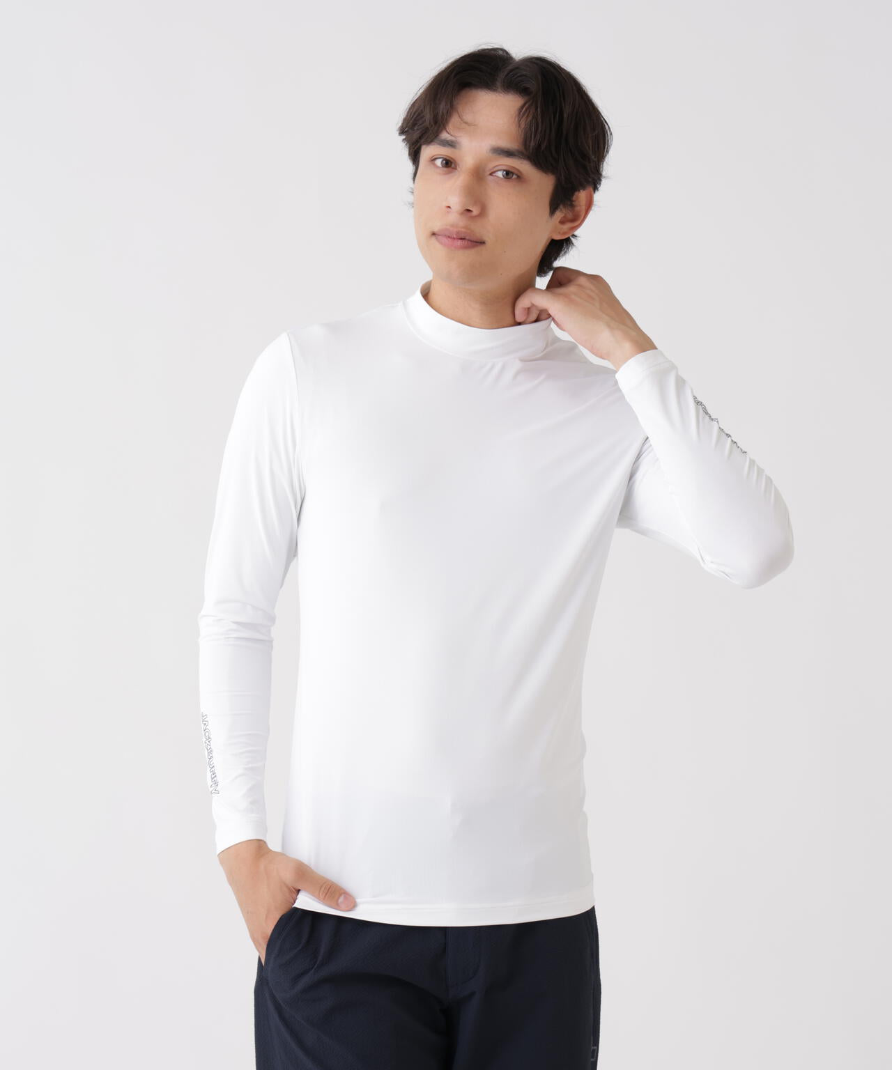 182cm C:84 W:71 H:89 着用サイズ:5