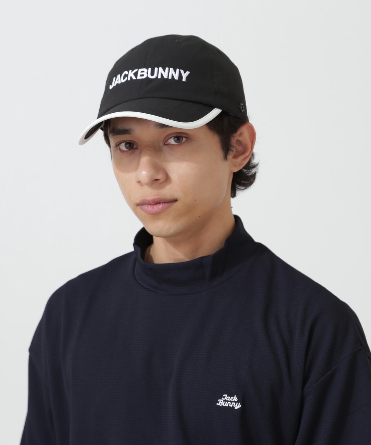 182cm C:84 W:71 H:89