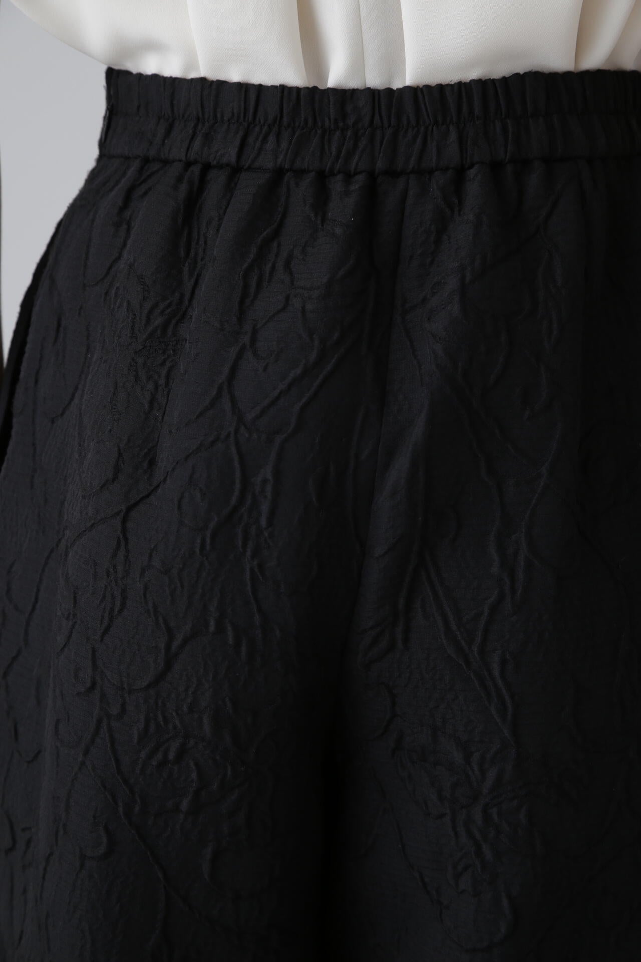 <BLACK LABEL> ドローイングジャガードパンツ