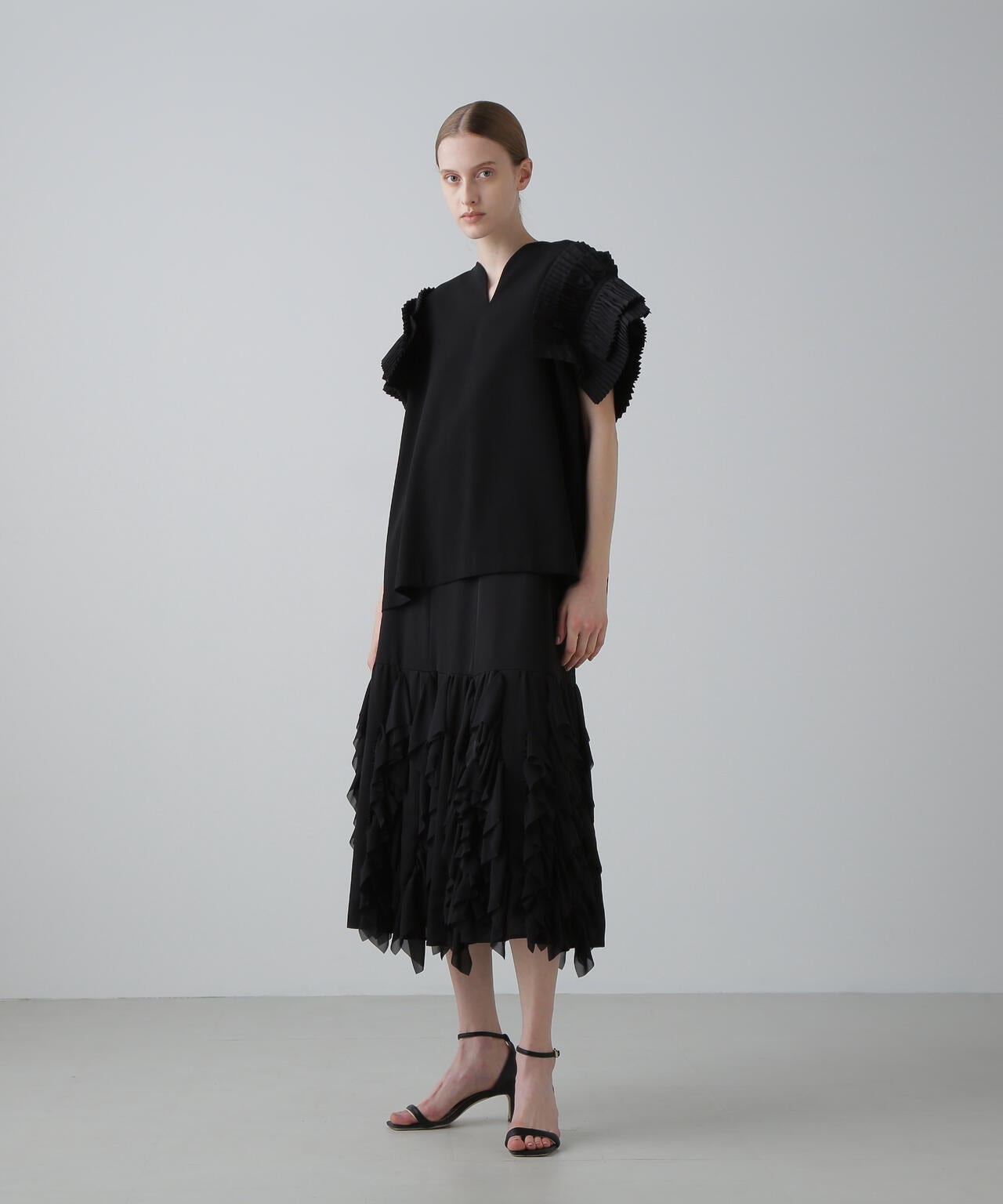 <BLACK LABEL>クレストプリーツブラウス