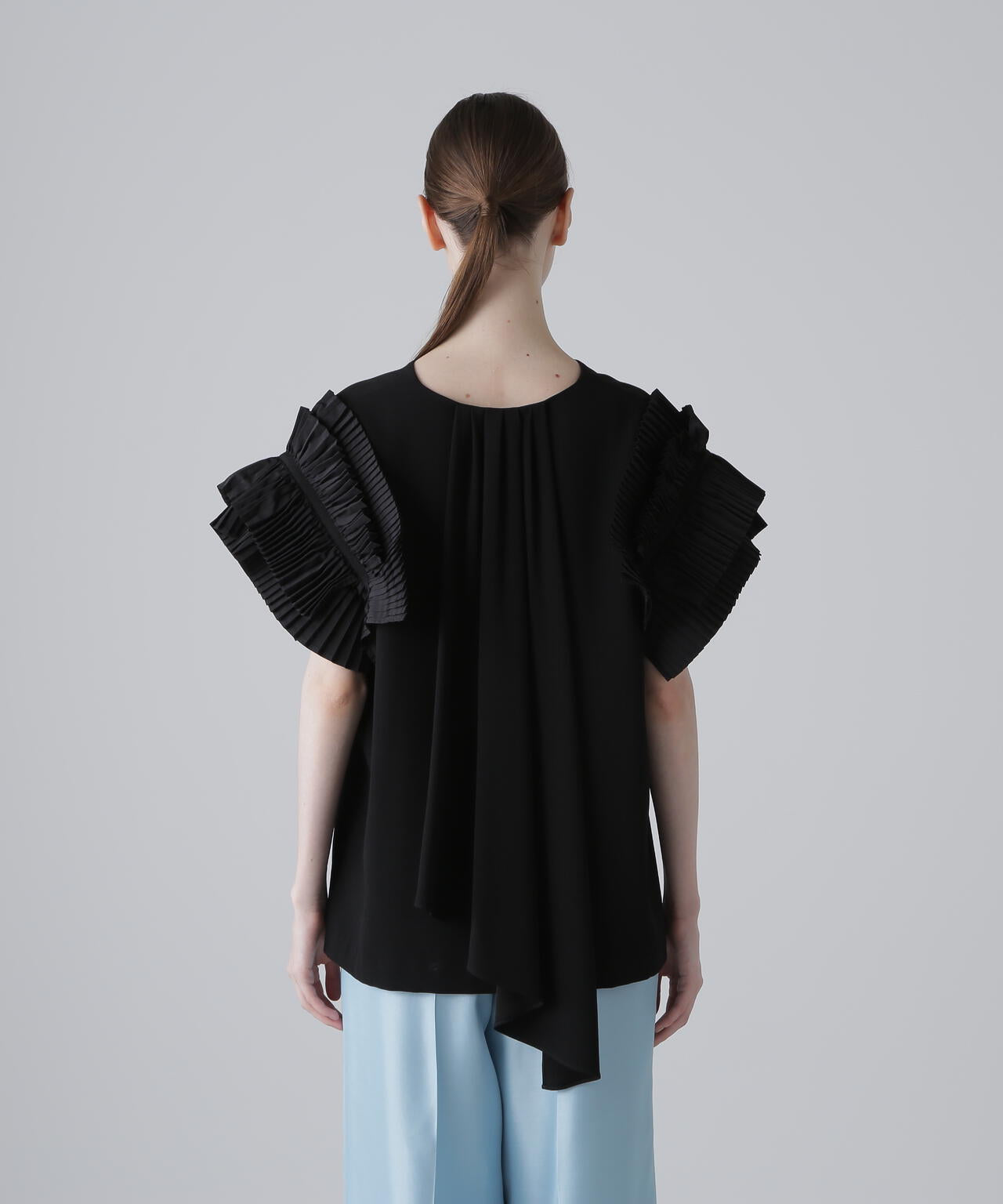 <BLACK LABEL>クレストプリーツブラウス