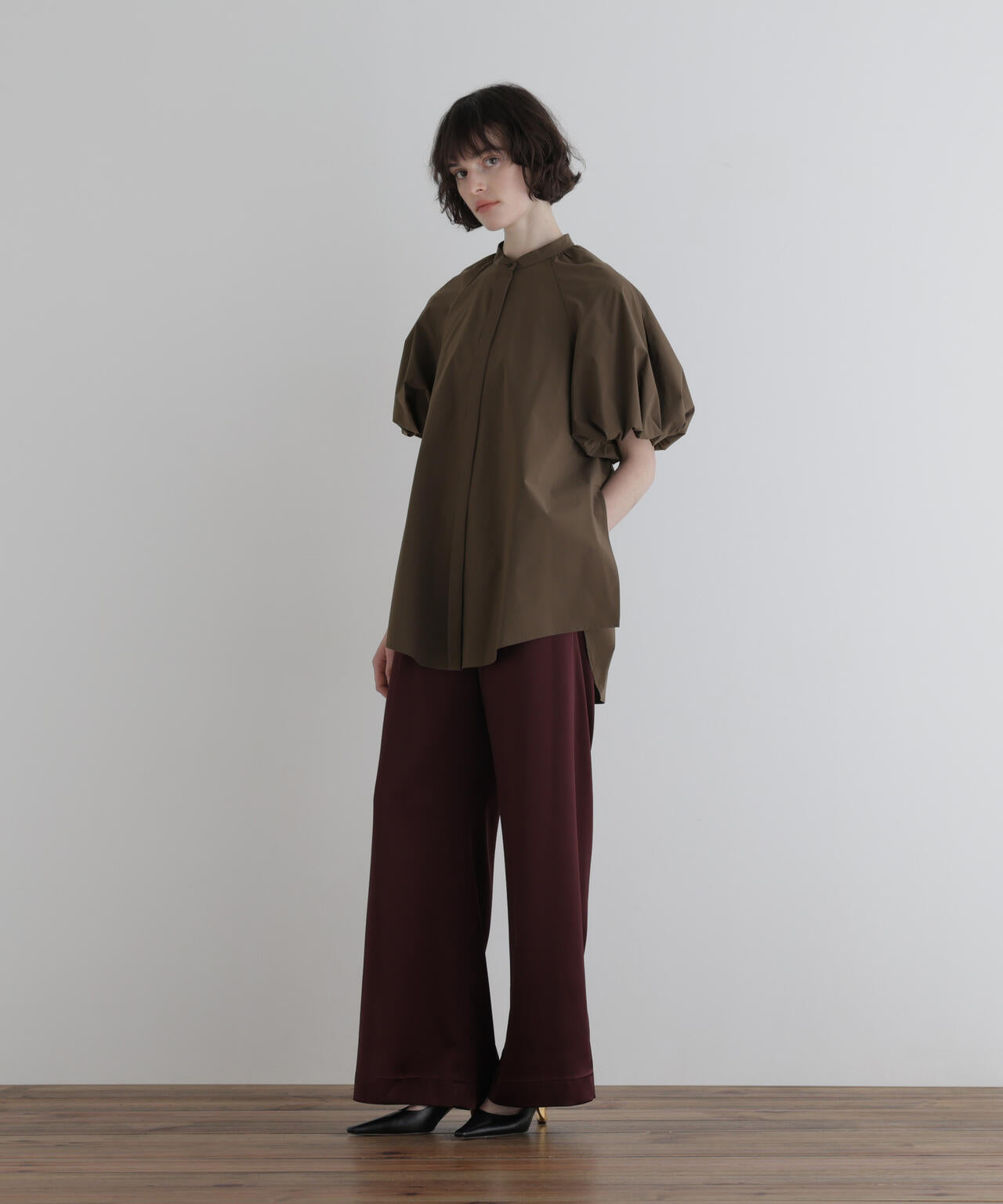 身長177cm B81 W59 H89 着用サイズ:F