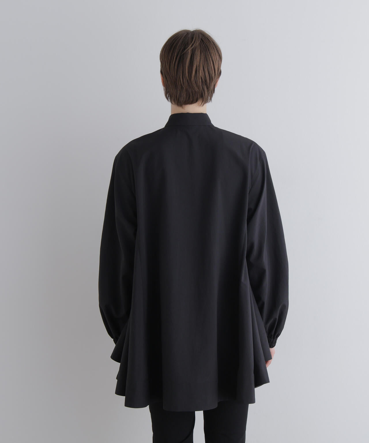 身長173cm B81 W61 H89 着用サイズ:F