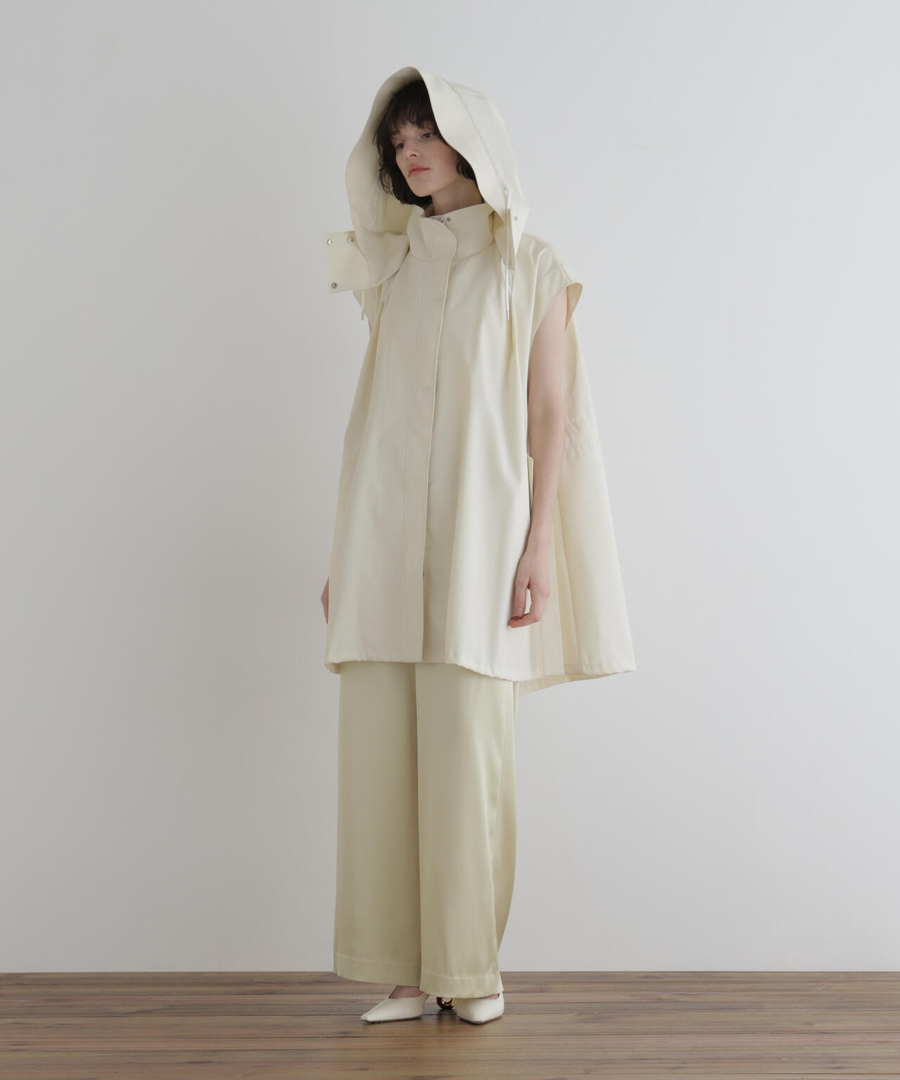身長177cm B81 W59 H89 着用サイズ:F