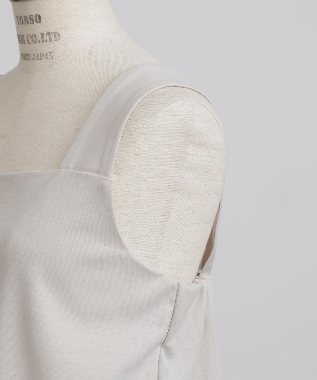 Straight Line Tank