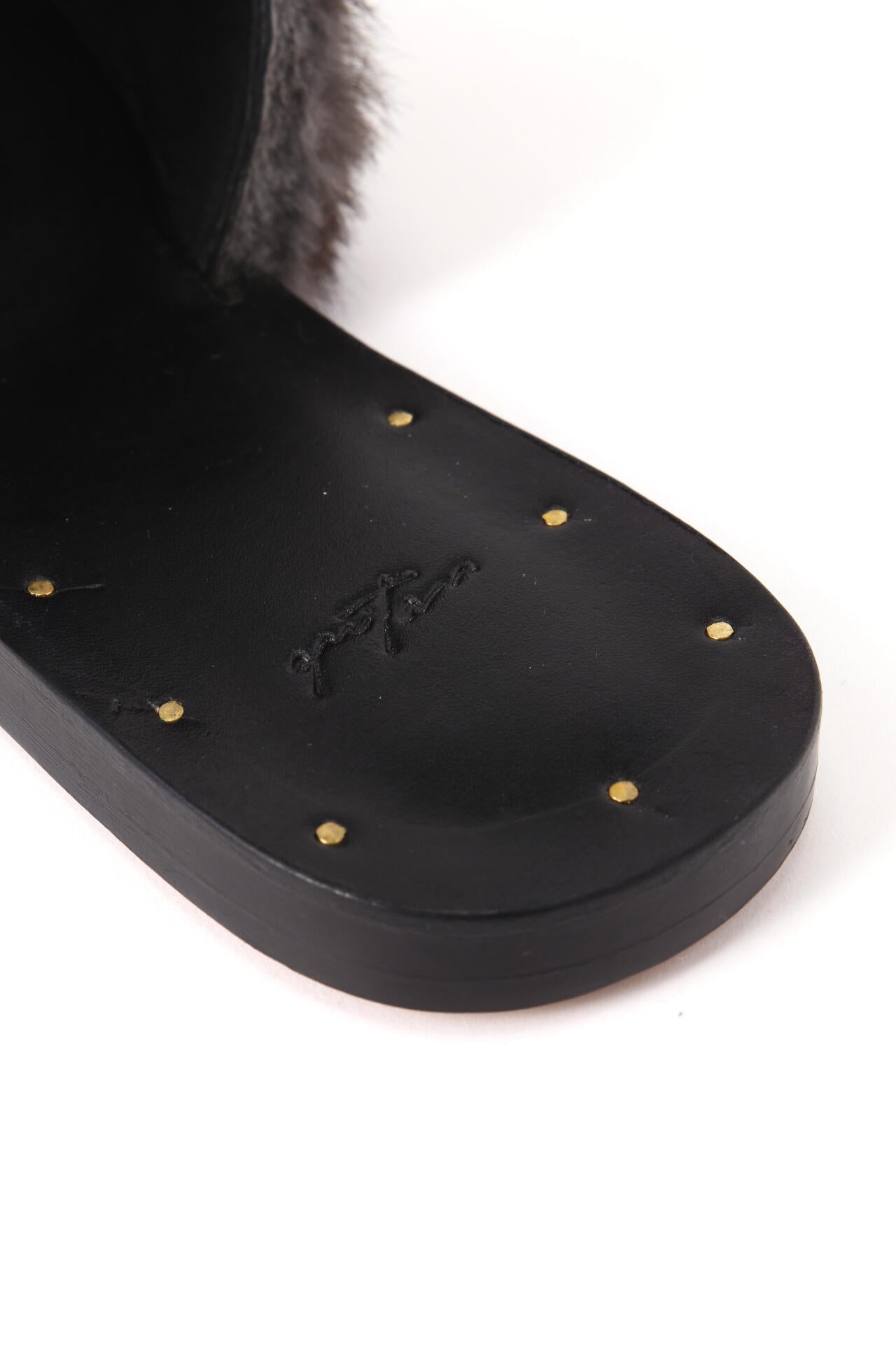 quitan / FUR SANDALS