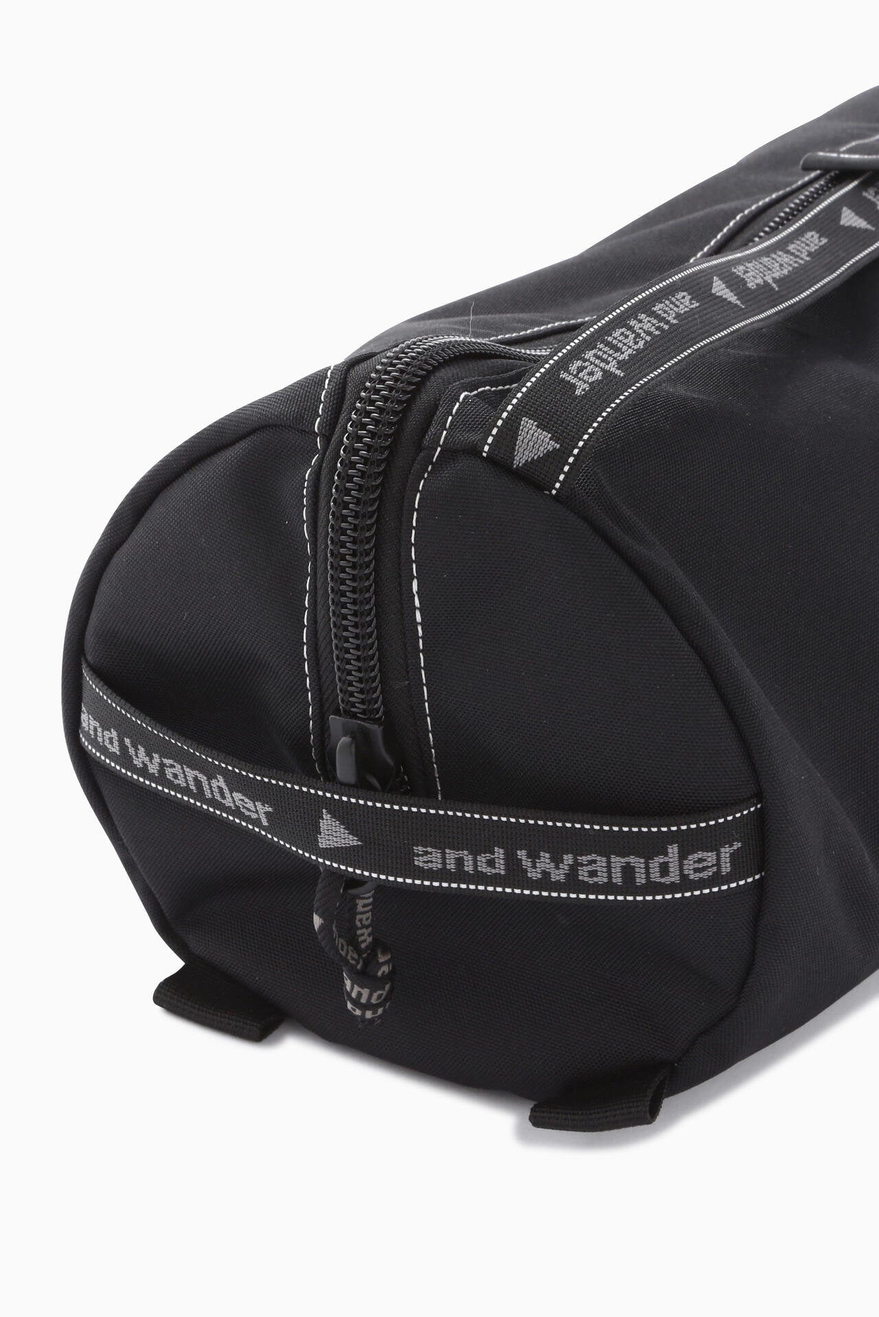 Helinox × and wander cot