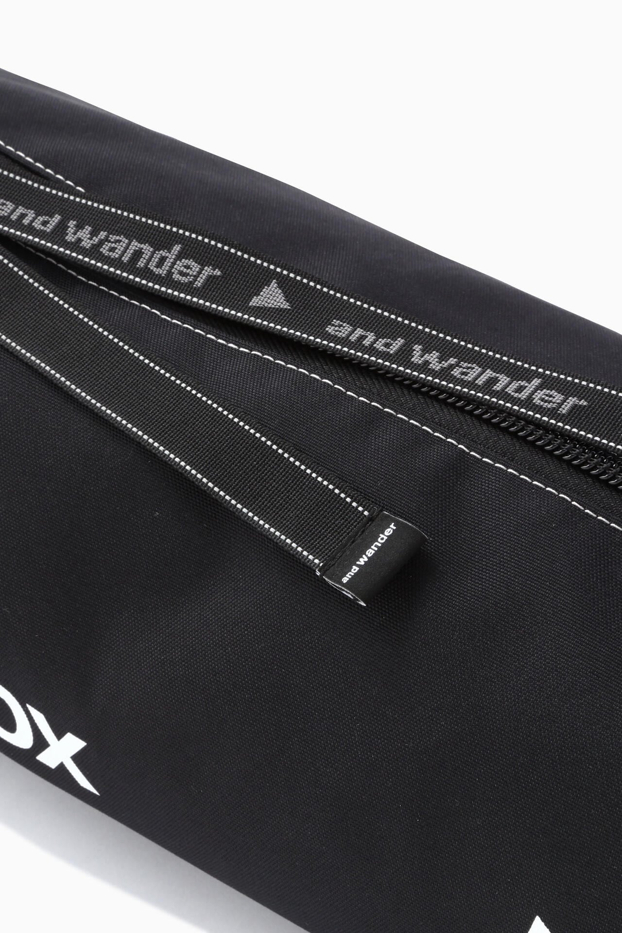 Helinox × and wander cot