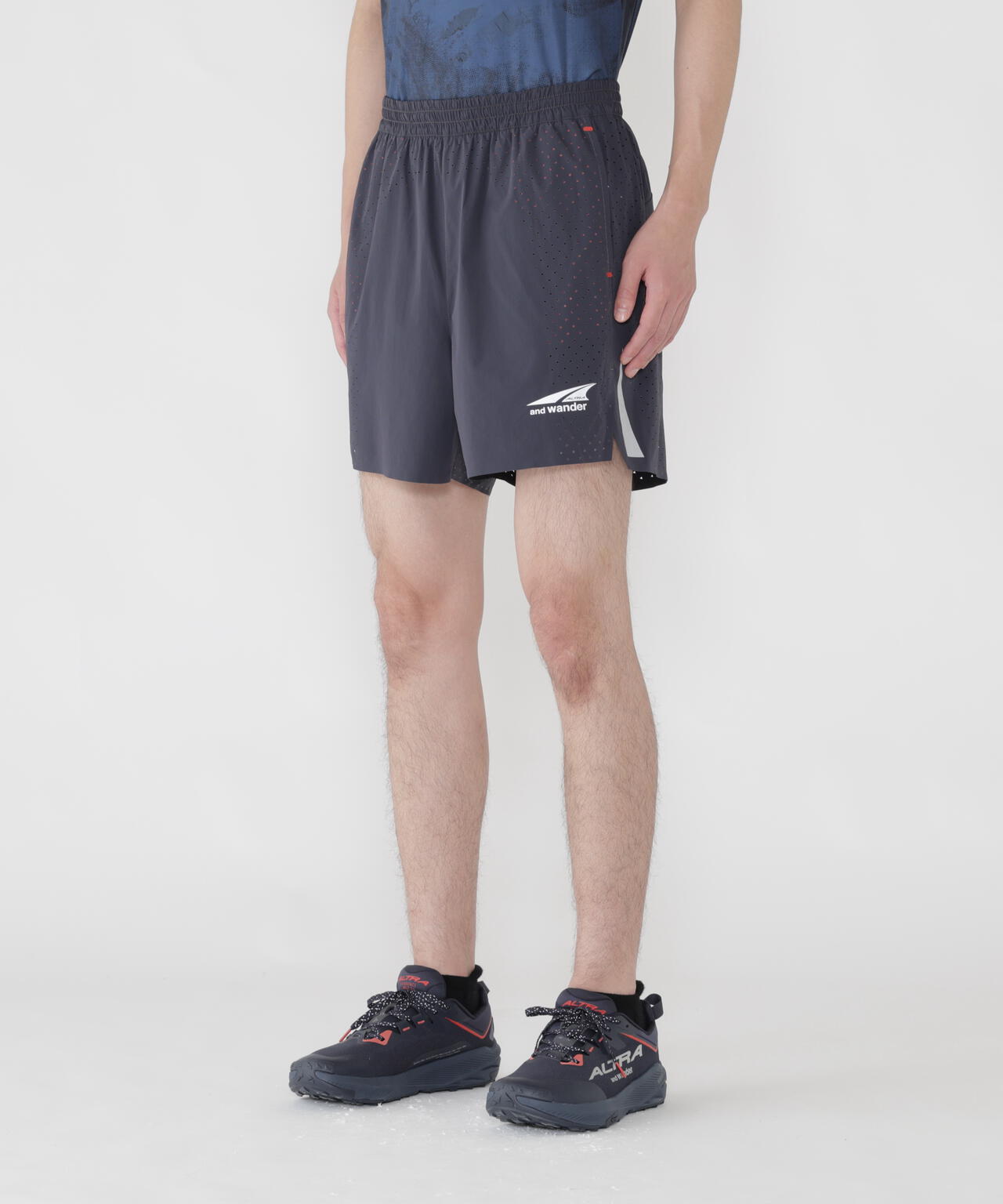 Altra × and wander ventilation short pants