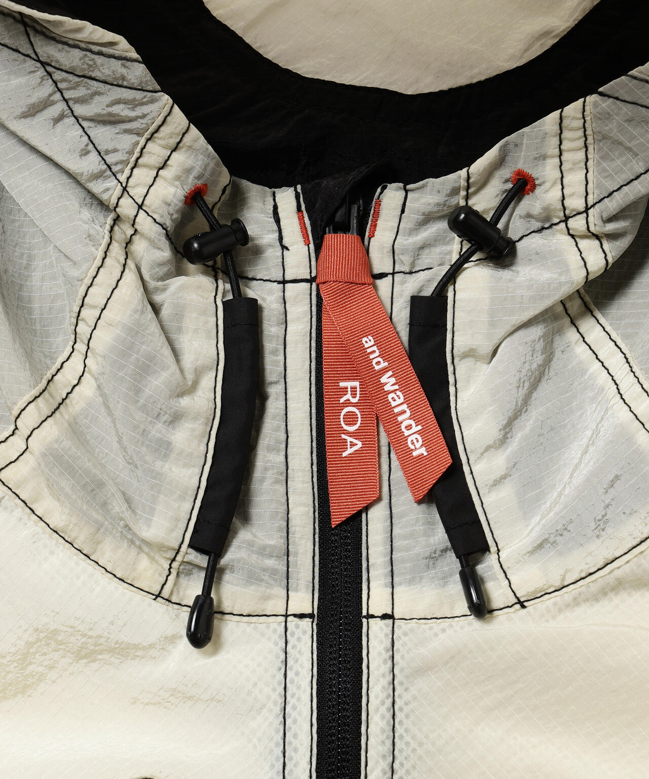ROA × and wander ripstop wind jacket