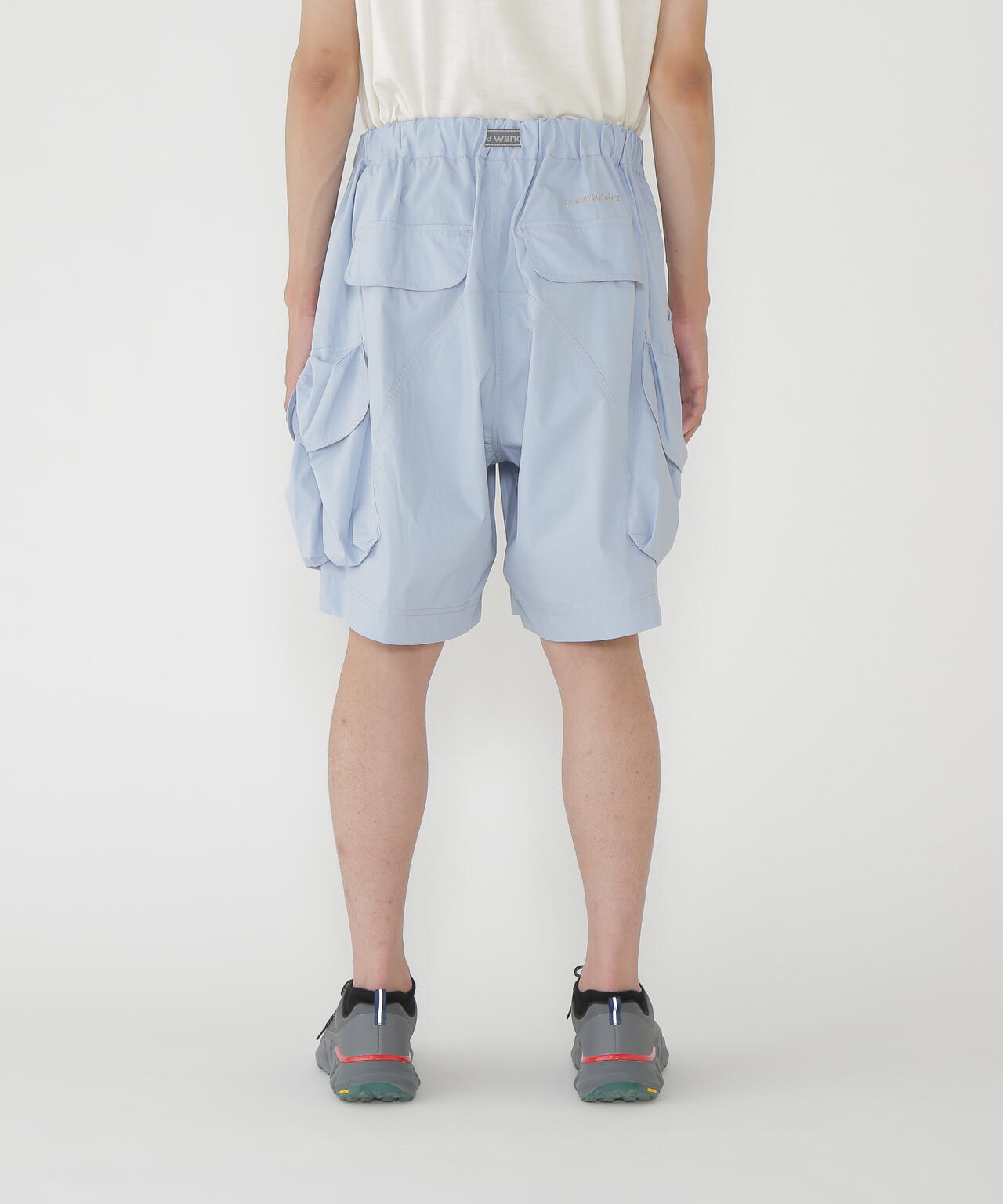multi pocket short pants (M)