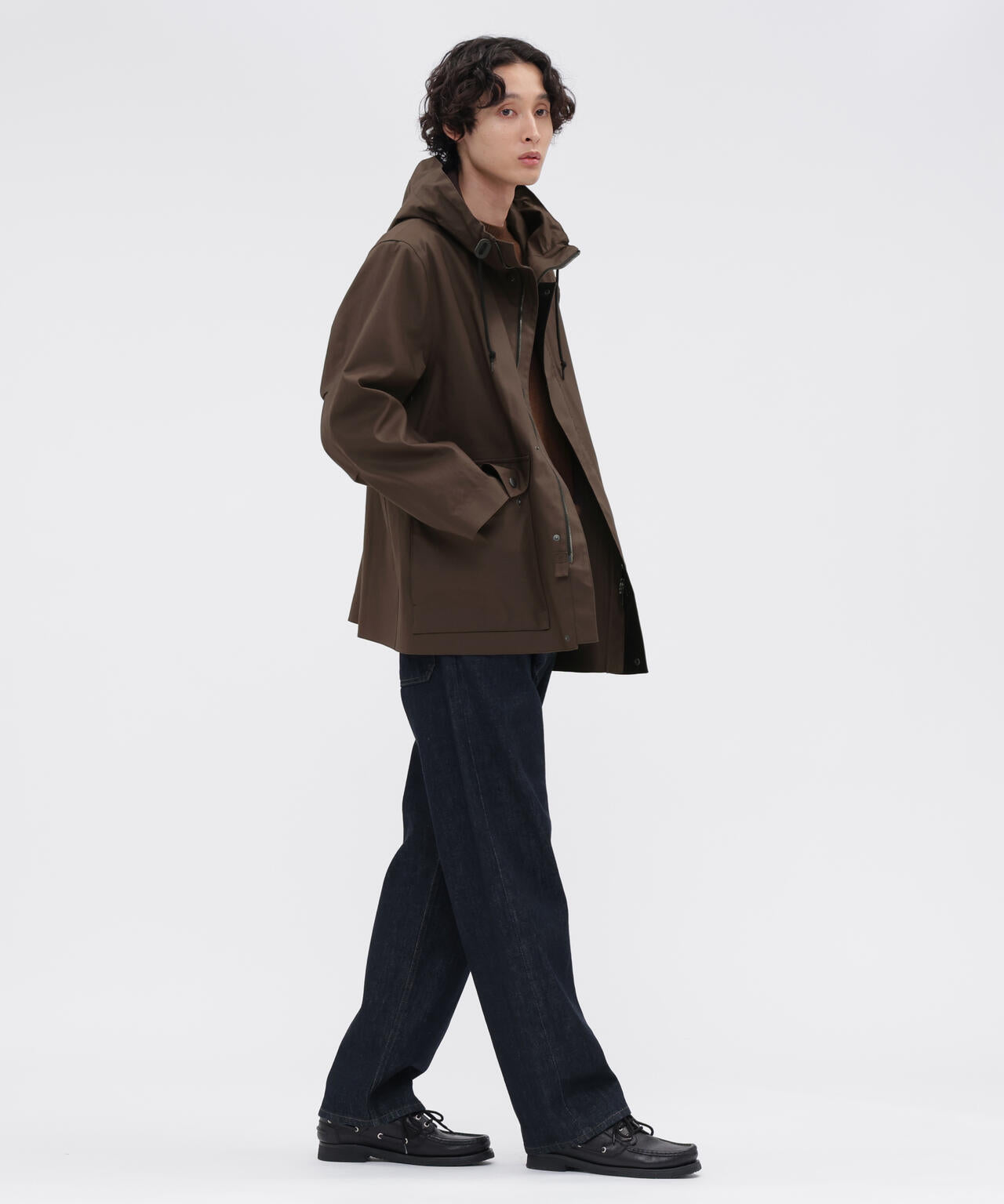 身長185cm B84 W66cm H91cm 着用サイズ:L