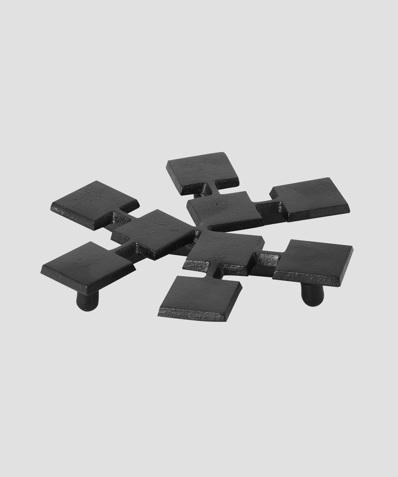 SNOW FLAKE CAST IRON POT STAND