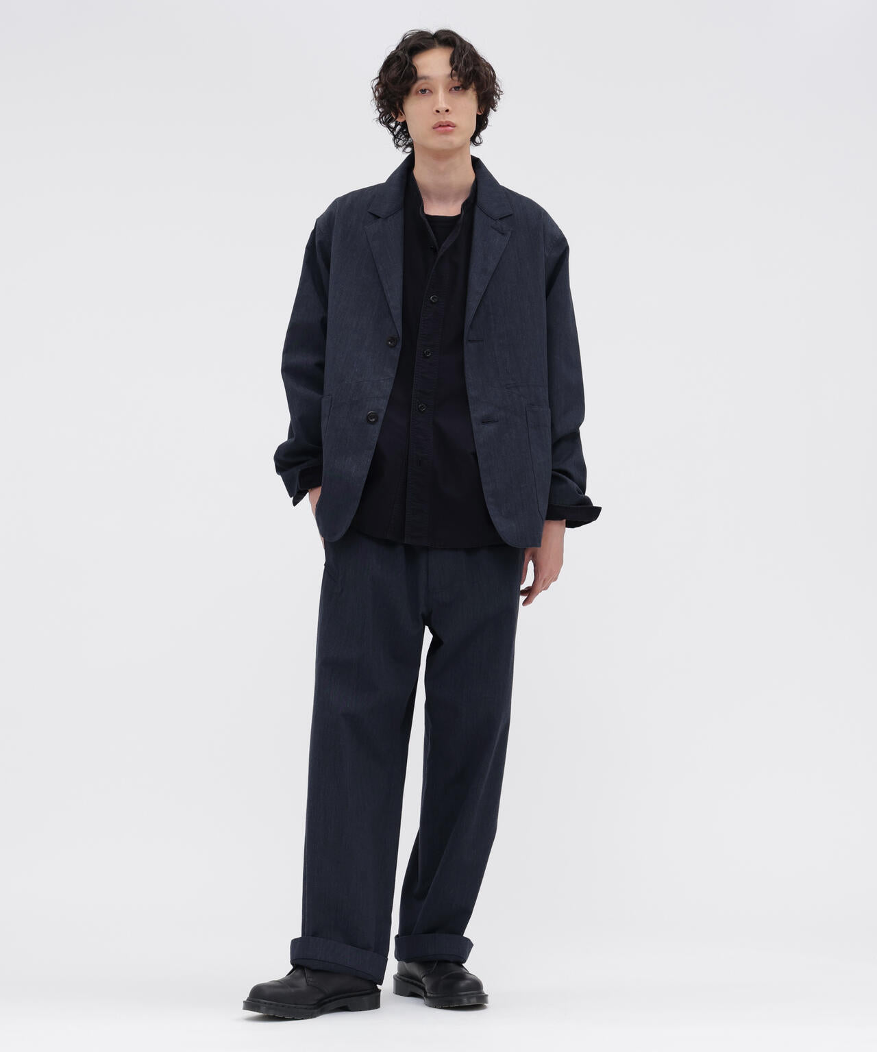 身長185cm B84 W66cm H91cm 着用サイズ:L