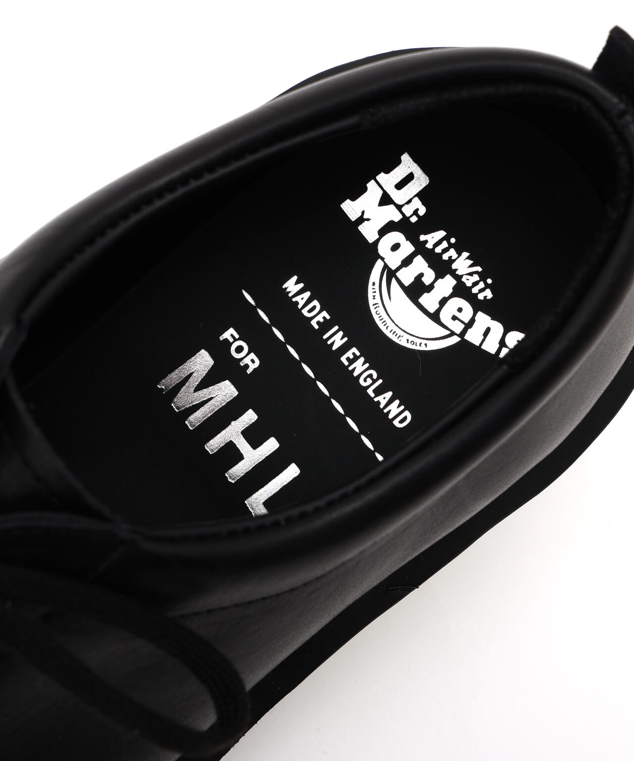 MEN DR. MARTENS FOR MHL. GRAINED OILED LEATHER