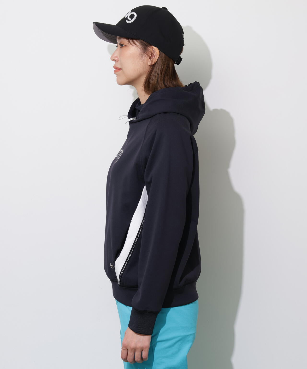 【PING APPAREL】全方向ストレッチ接結裏メッシュ切替ロゴテープスウェットフーディ <PERFORMANCE> (LADIES)
