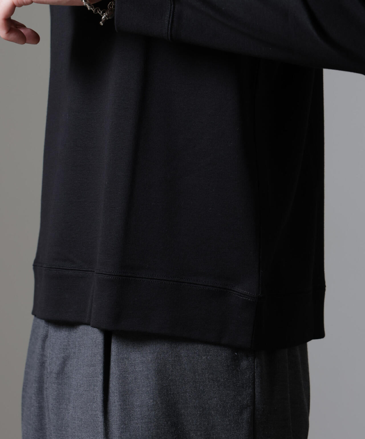 「FORMAL JERSEY」モックネックカットソー長袖