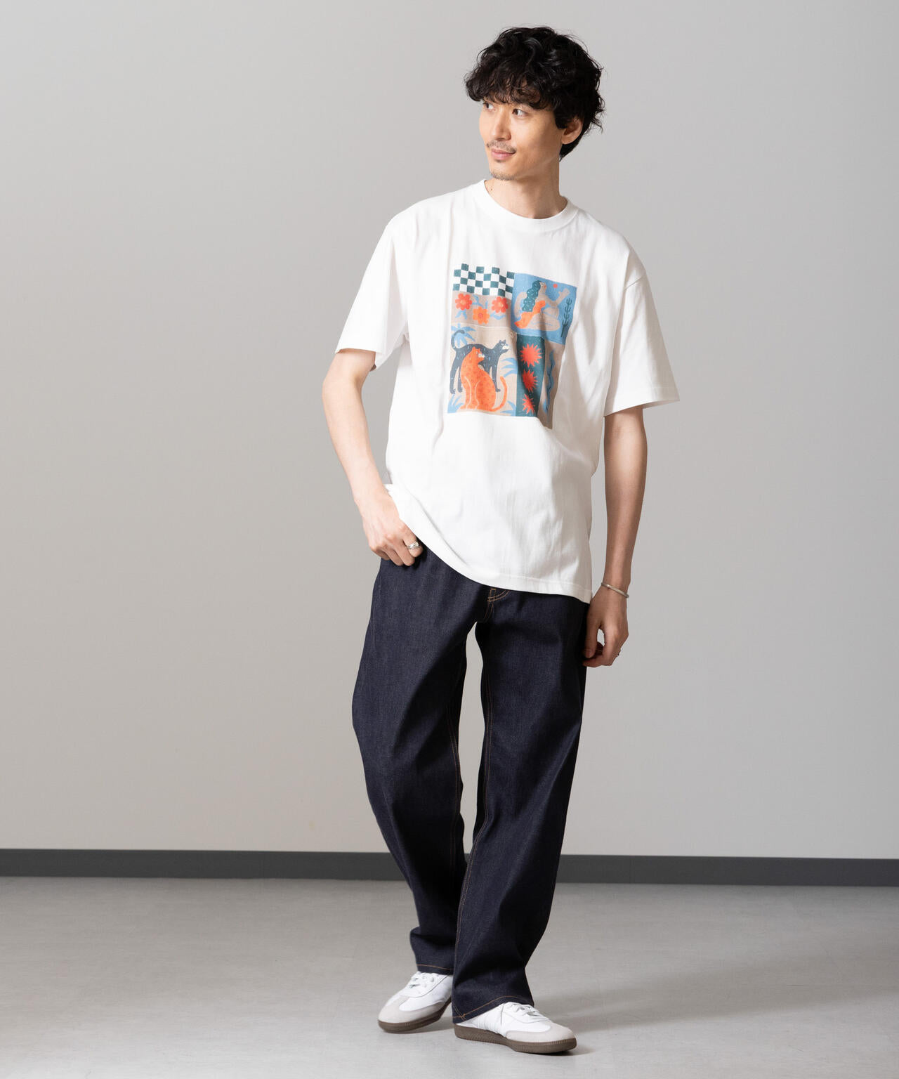 「Toyameg」modern academic TILE Tシャツ