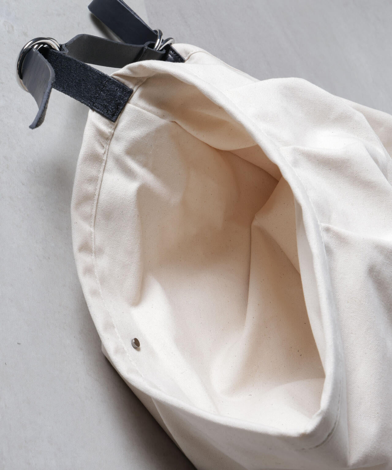 「tagAlong」butterfly canvas logo M