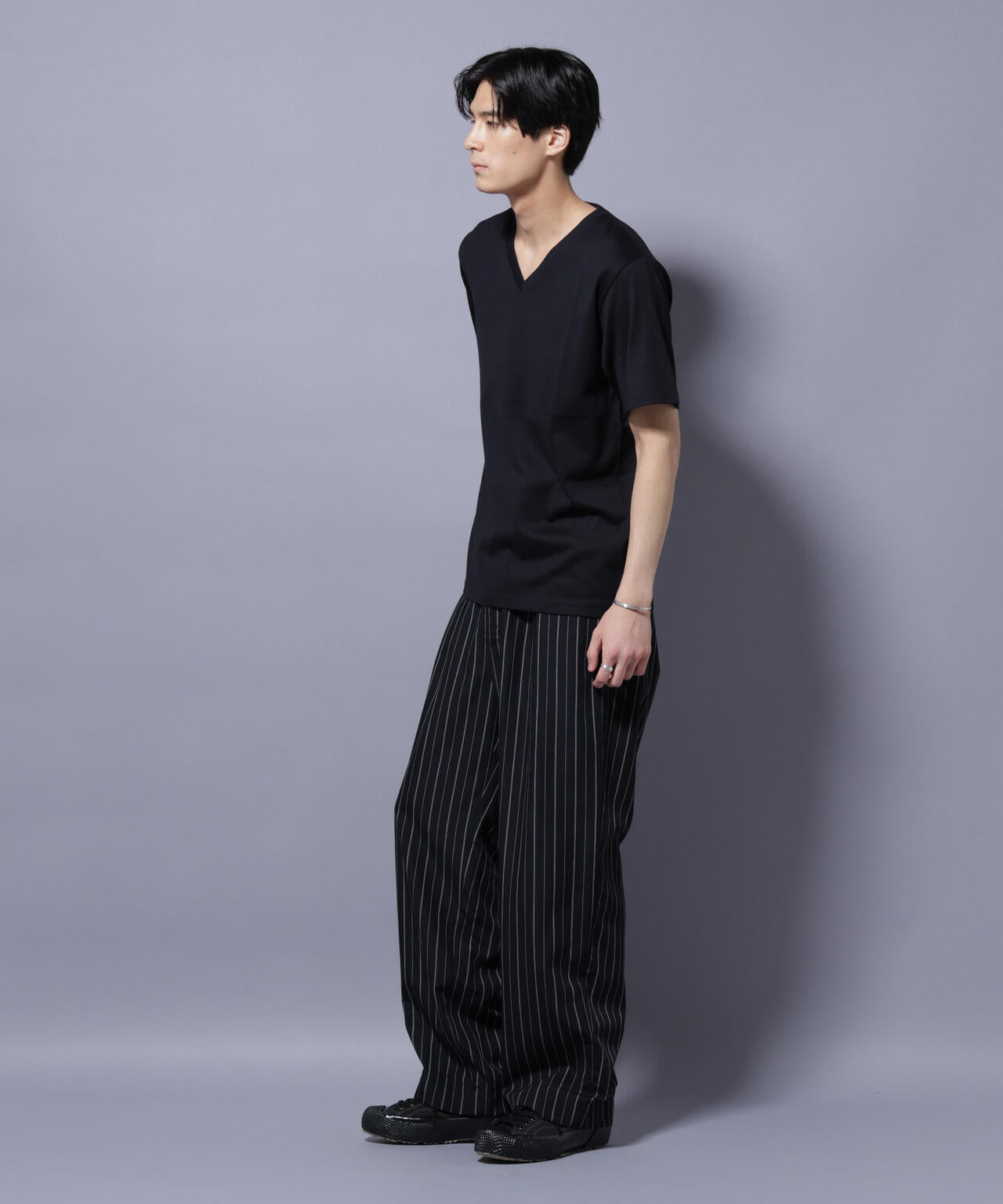 WEB限定/Anti Soaked(R) 汗染み防止 Vネック レギュラーシルエットTシャツ
