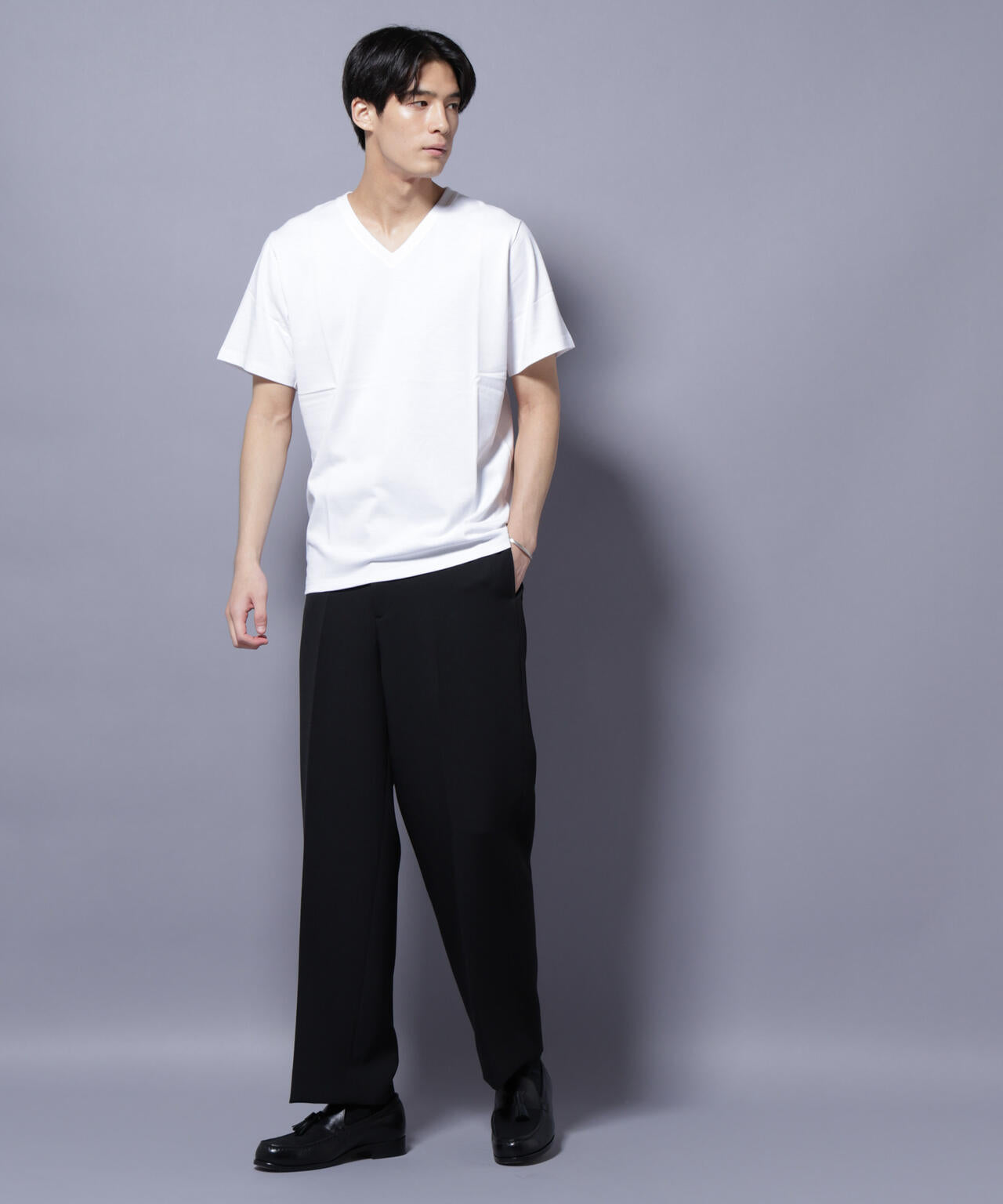 WEB限定/Anti Soaked(R) 汗染み防止 Vネック レギュラーシルエットTシャツ