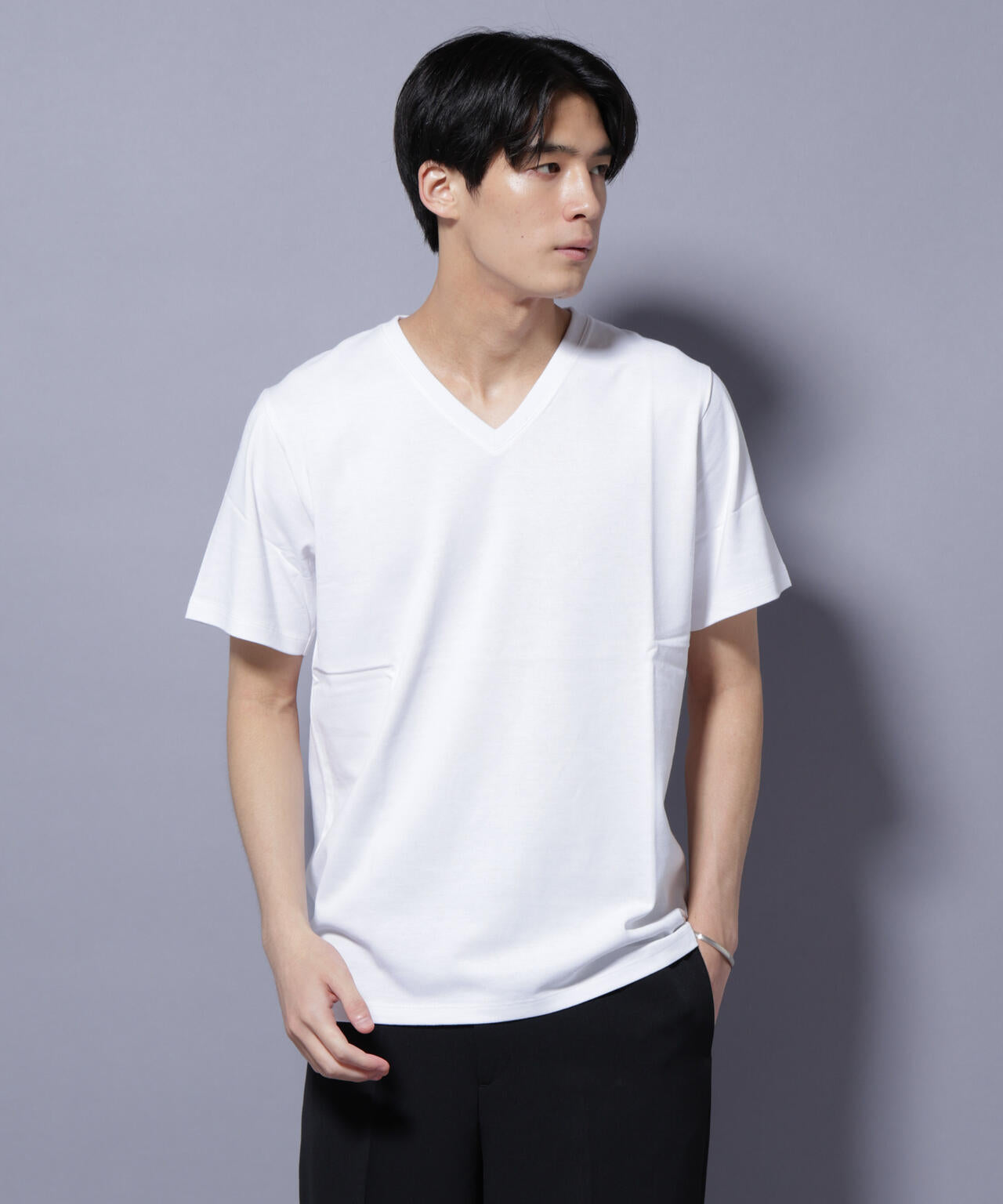 WEB限定/Anti Soaked(R) 汗染み防止 Vネック レギュラーシルエットTシャツ