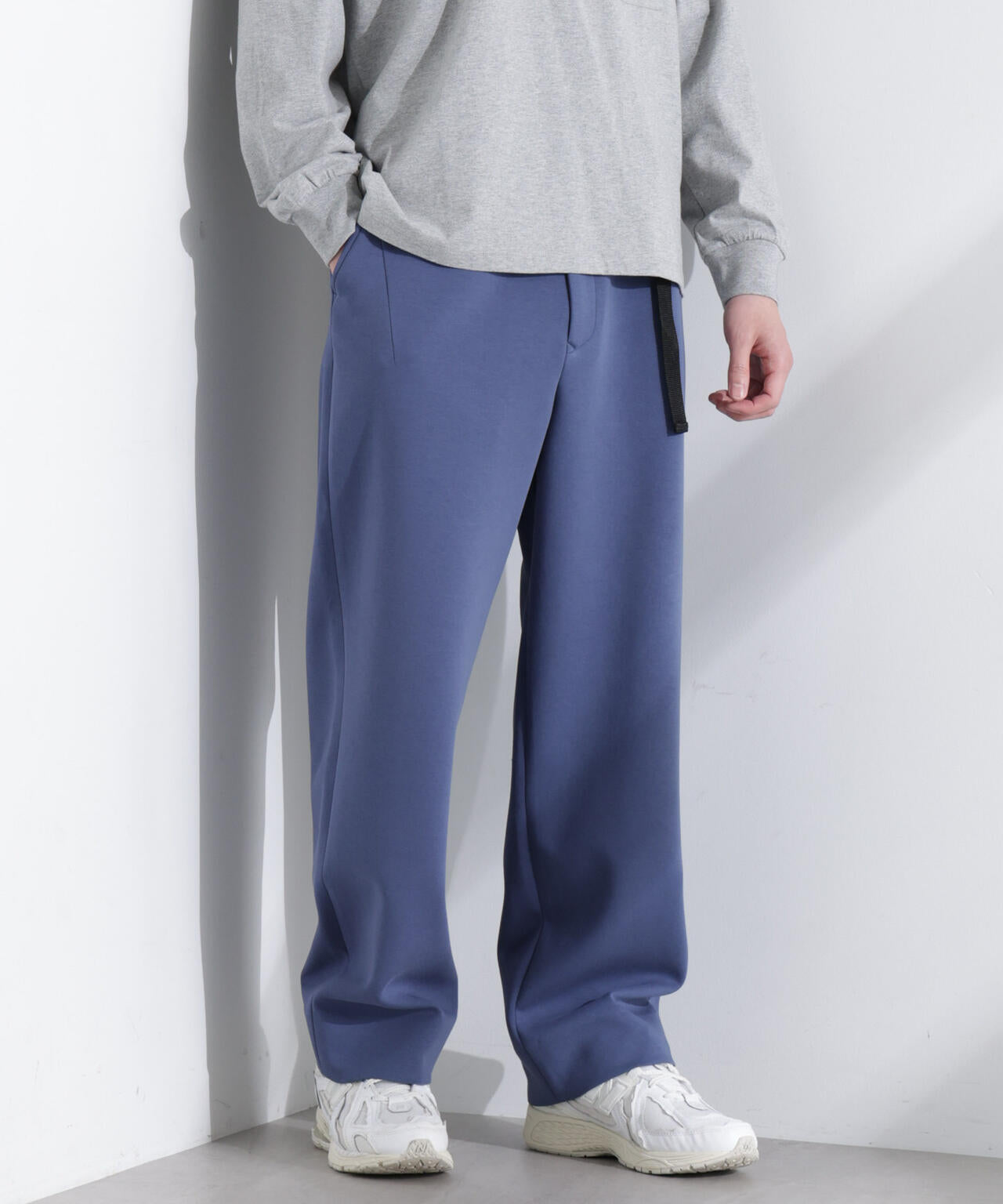 「NJ/CLUB」 ストレッチポンチテーパードパンツ
