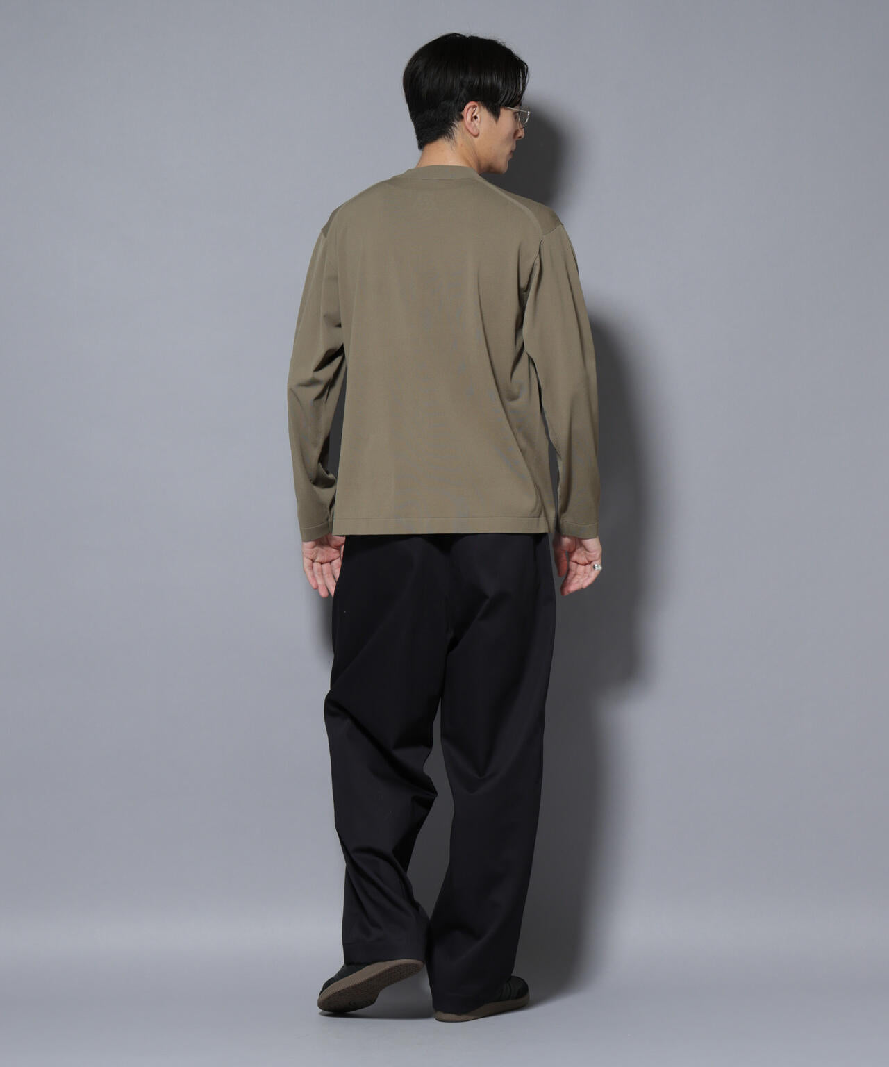「ELITE 7 FUNCTION」クルーネックニット