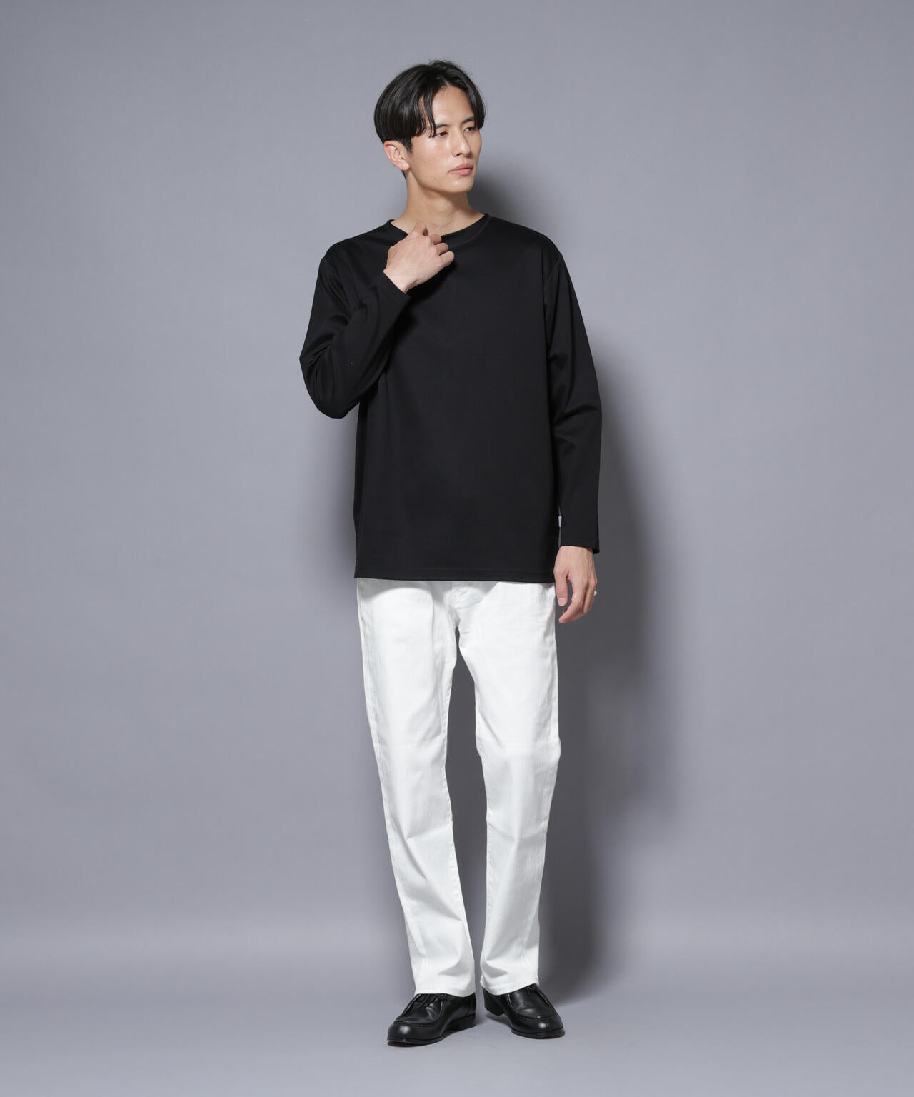 「NJ/CLUB」モクロディ ボートネック サイドスリットTシャツ
