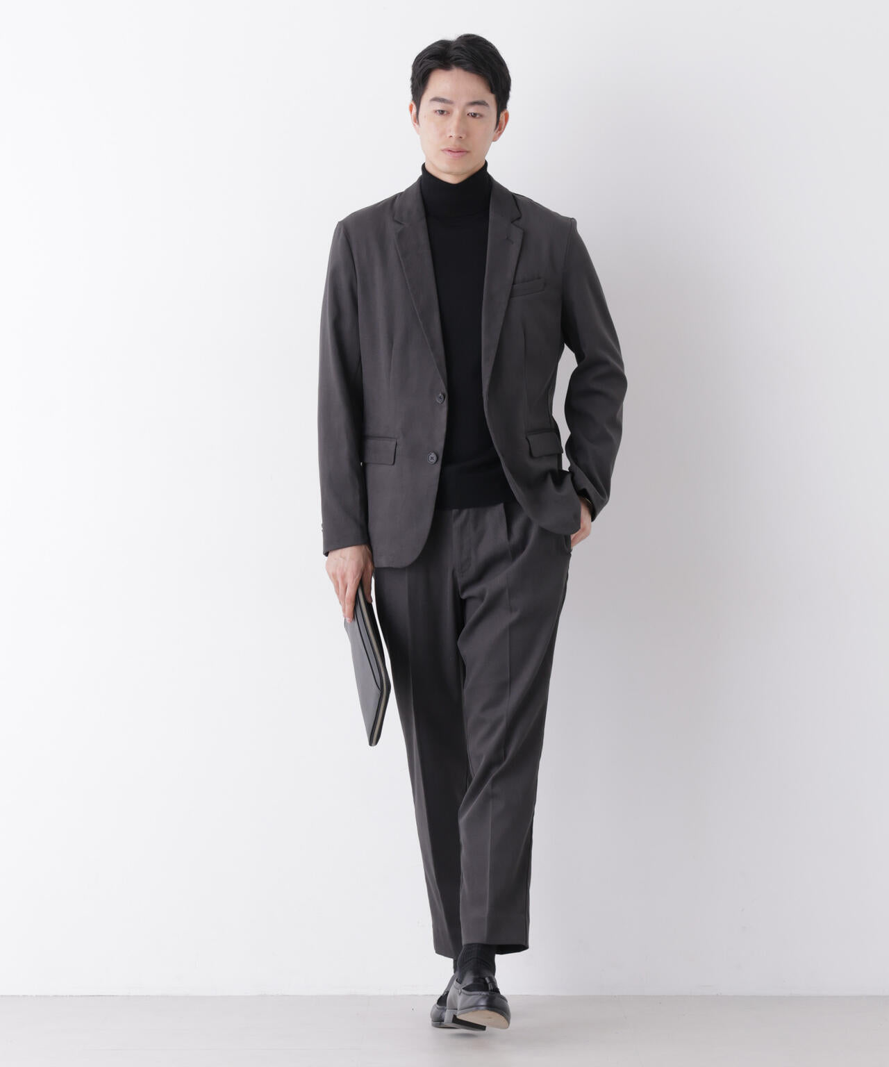 185cm B:92 W:77 H:90 着用サイズ:L