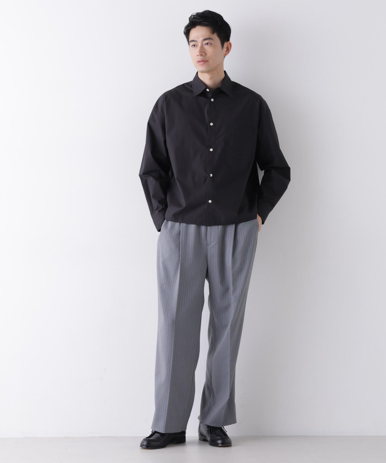 「James Fabric」 ボクシークロップドシャツブルゾン