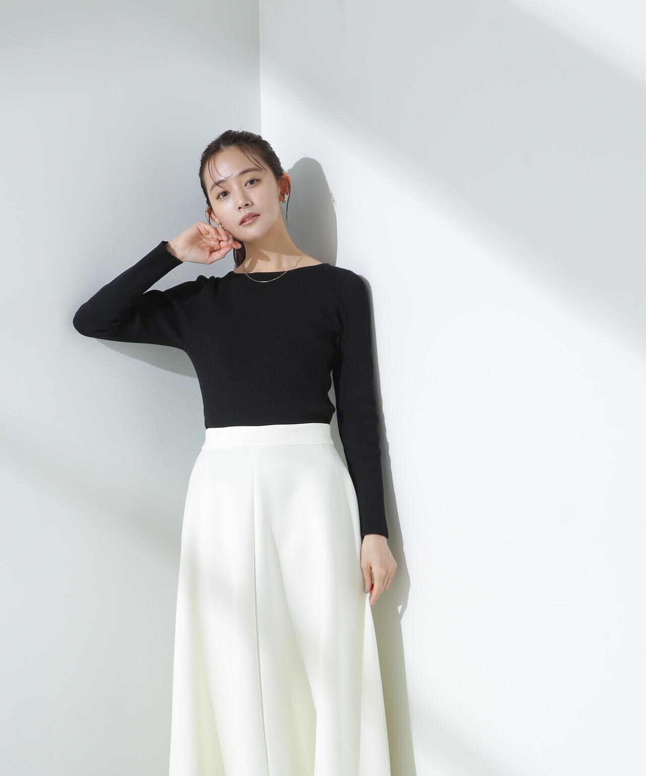 ウォッシャブルハイツイストボートネックリブニット