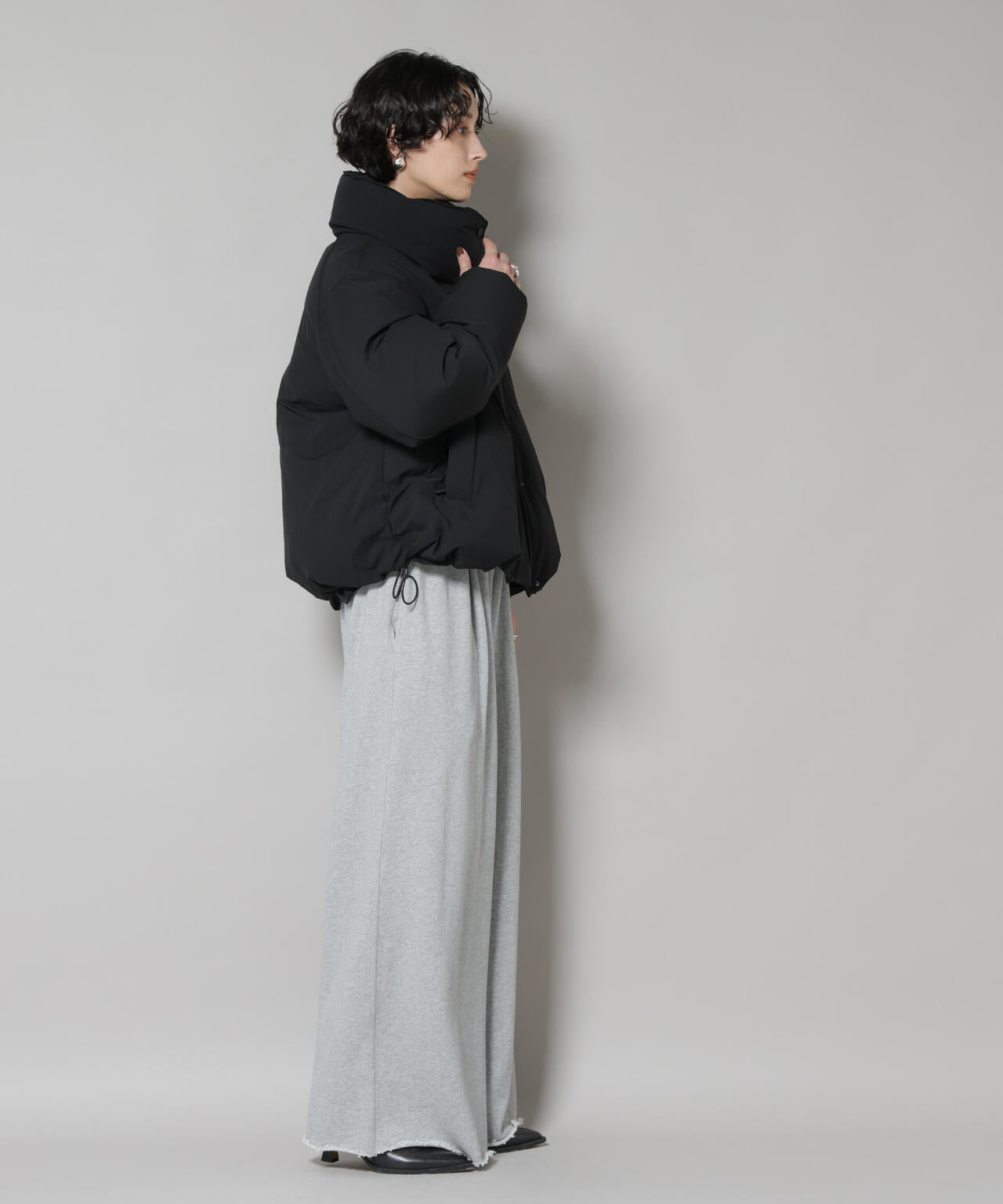 「西川ダウン(R)」ソロテックスショートダウン
