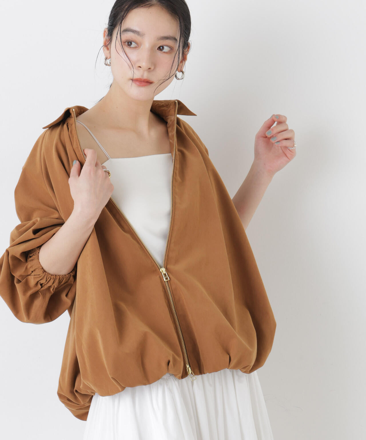 ストレッチポンチカップ付きベアトップキャミソール