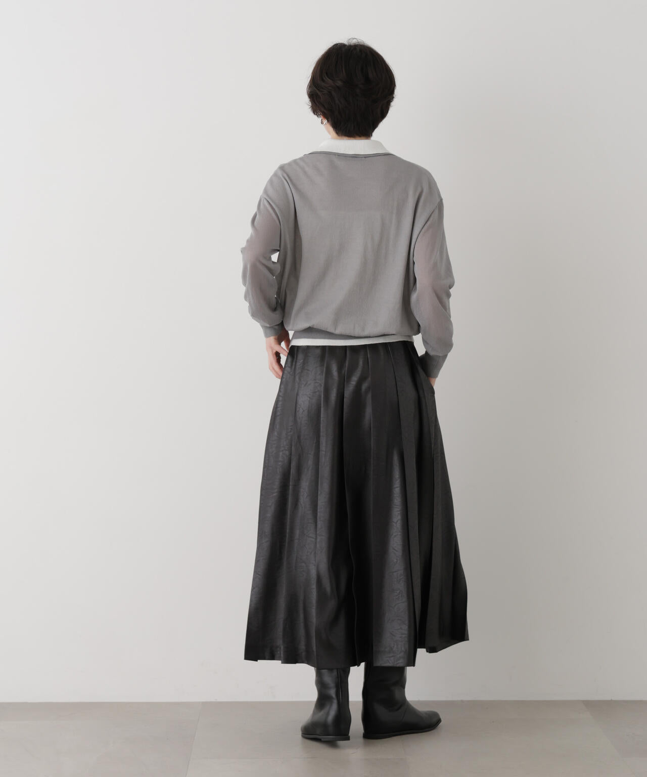 レザーライクワンサイドプリーツスカート