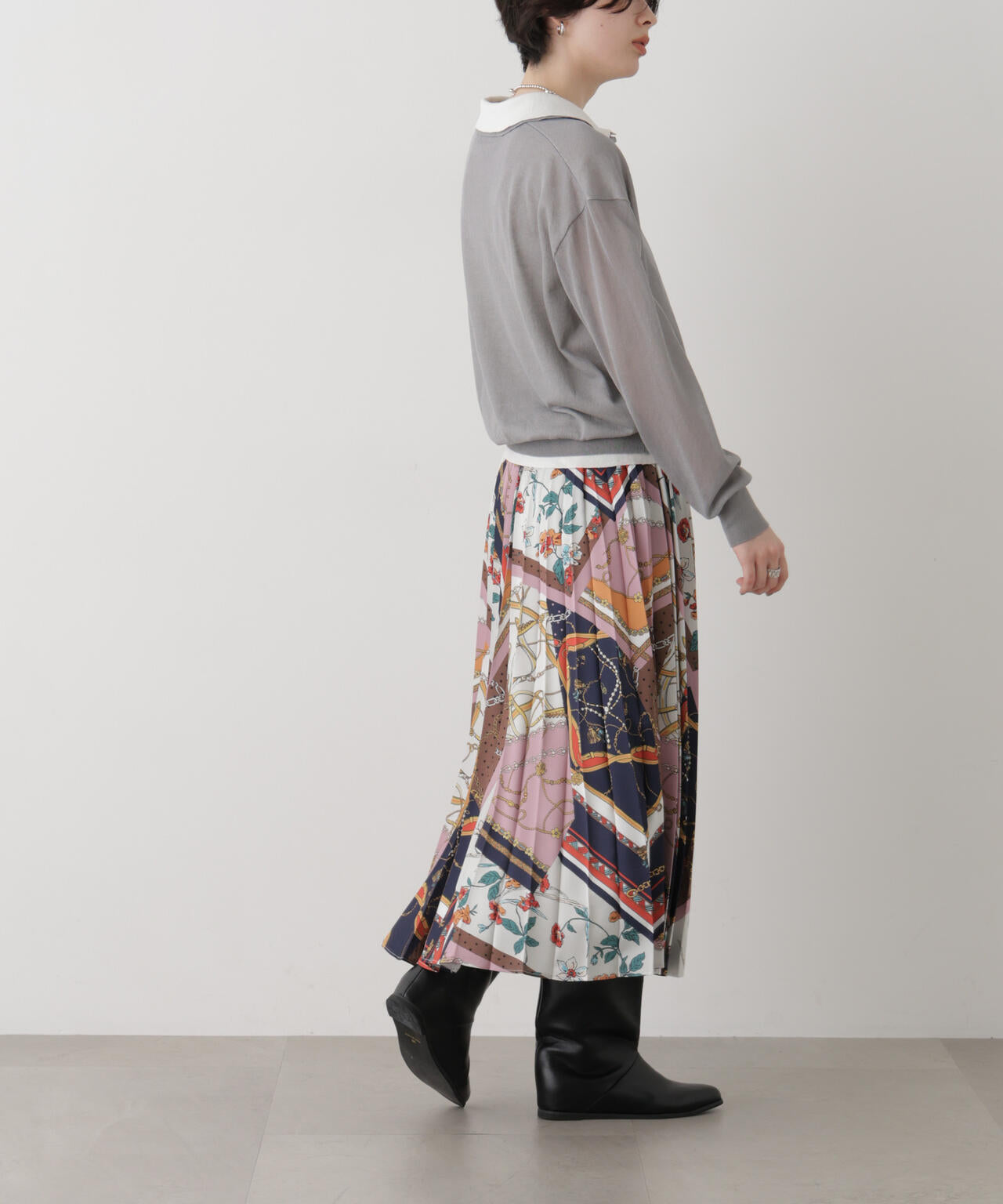 スカーフパターンプリーツスカート