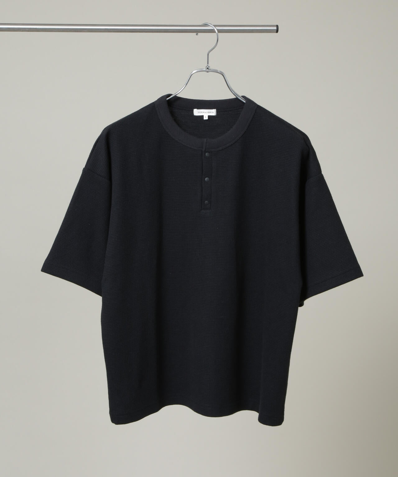 NORMANBROS/ショート丈ワッフルヘンリーネックTシャツ 半袖