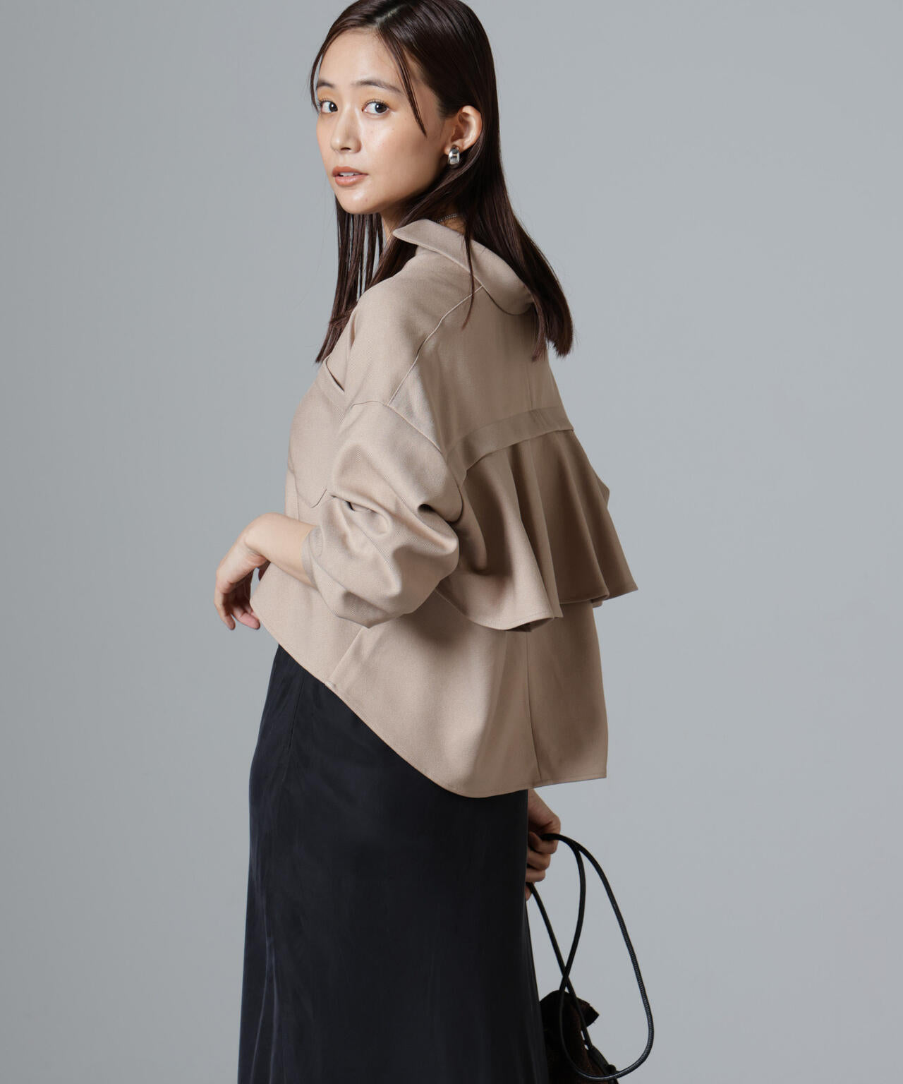 バックコンシャスクロップドシャツ(セットアップ可)