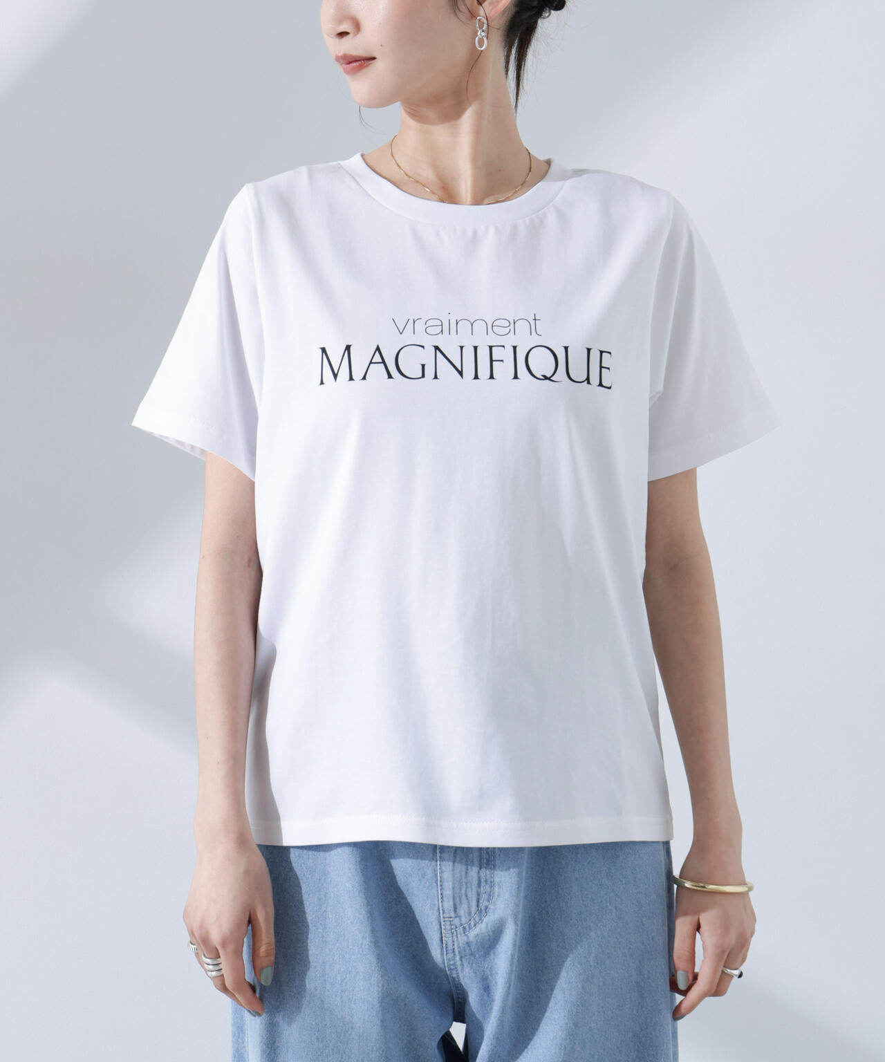 ロゴプリントTシャツ
