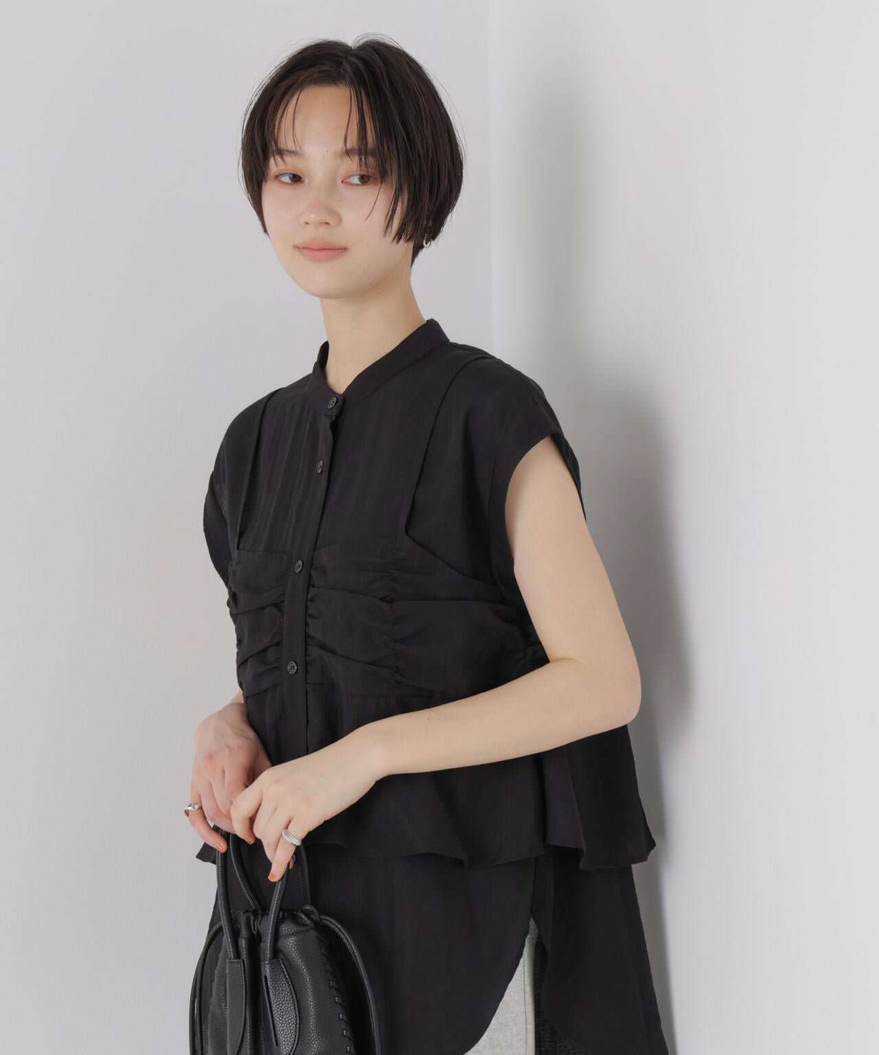 ギャザービスチェレイヤード風シャツ