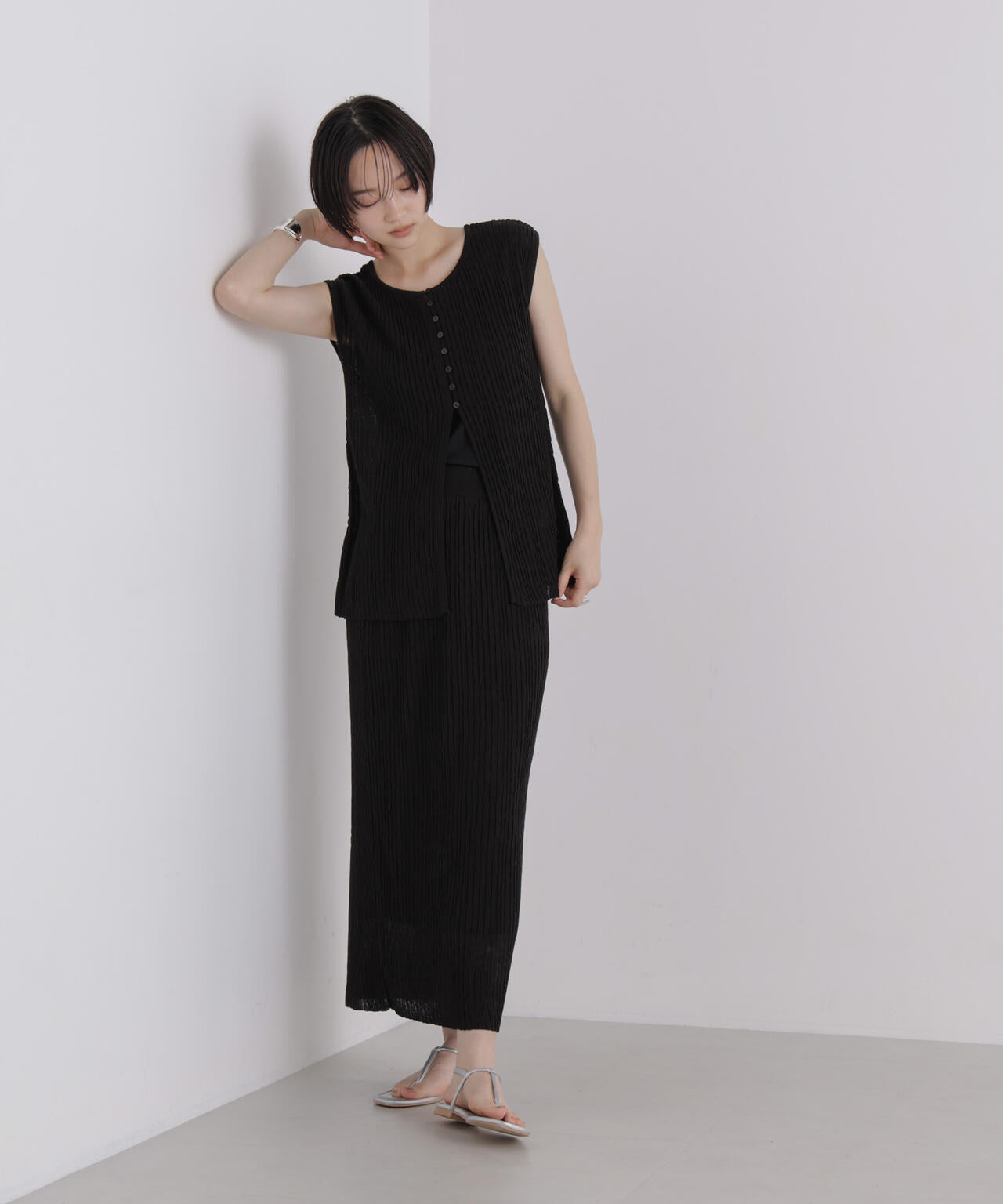 前後2way楊柳ライクニット多ボタンノースリーブトップス(セットアップ可)