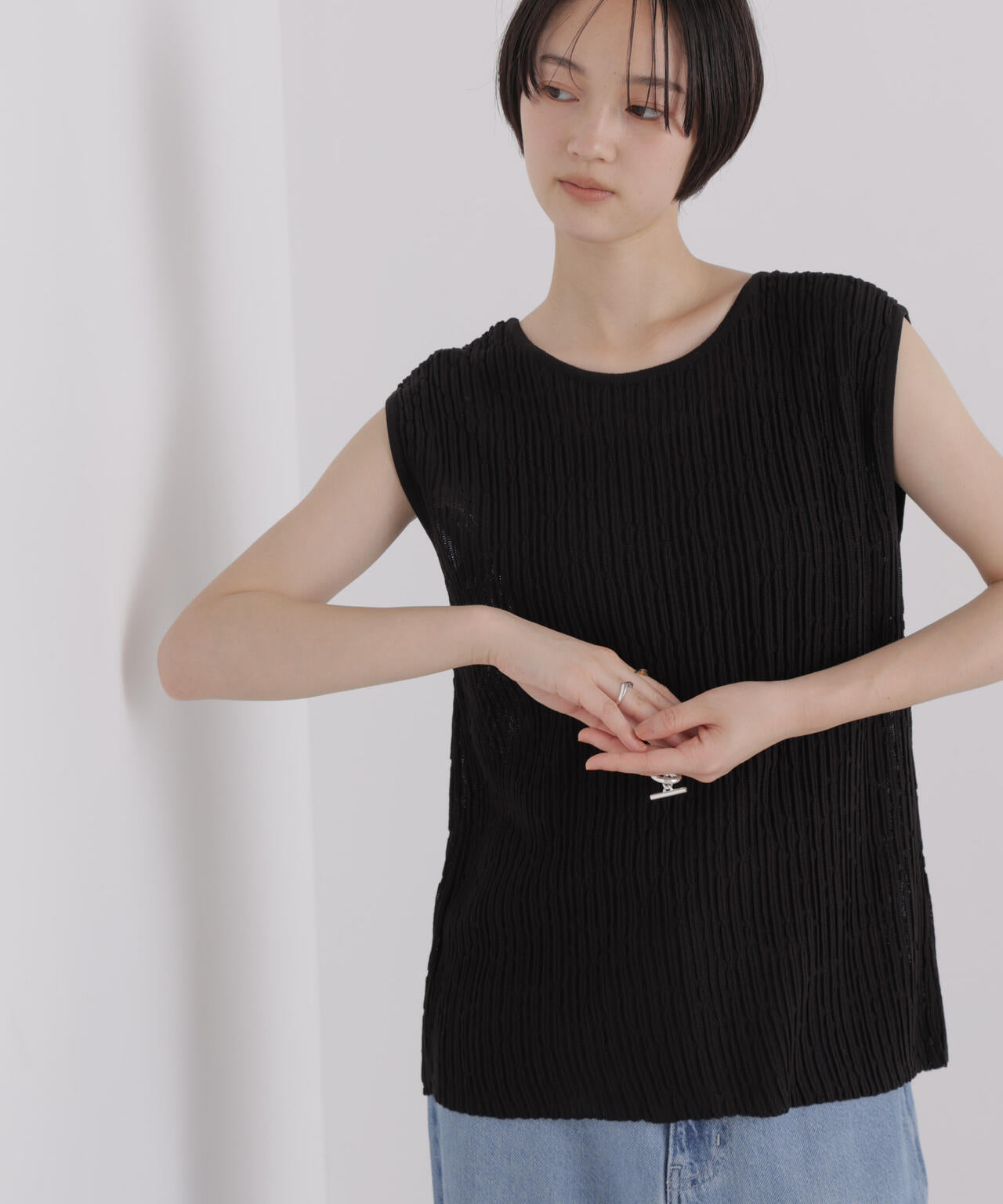 前後2way楊柳ライクニット多ボタンノースリーブトップス(セットアップ可)