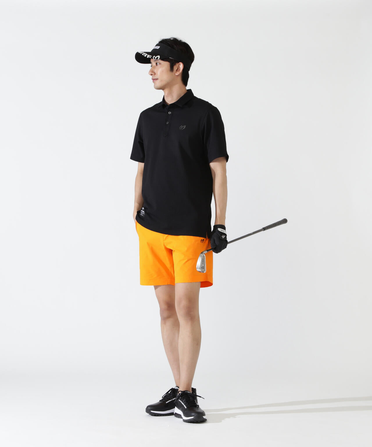 H:182cm/C:93/W:77/H:91 着用サイズ:5